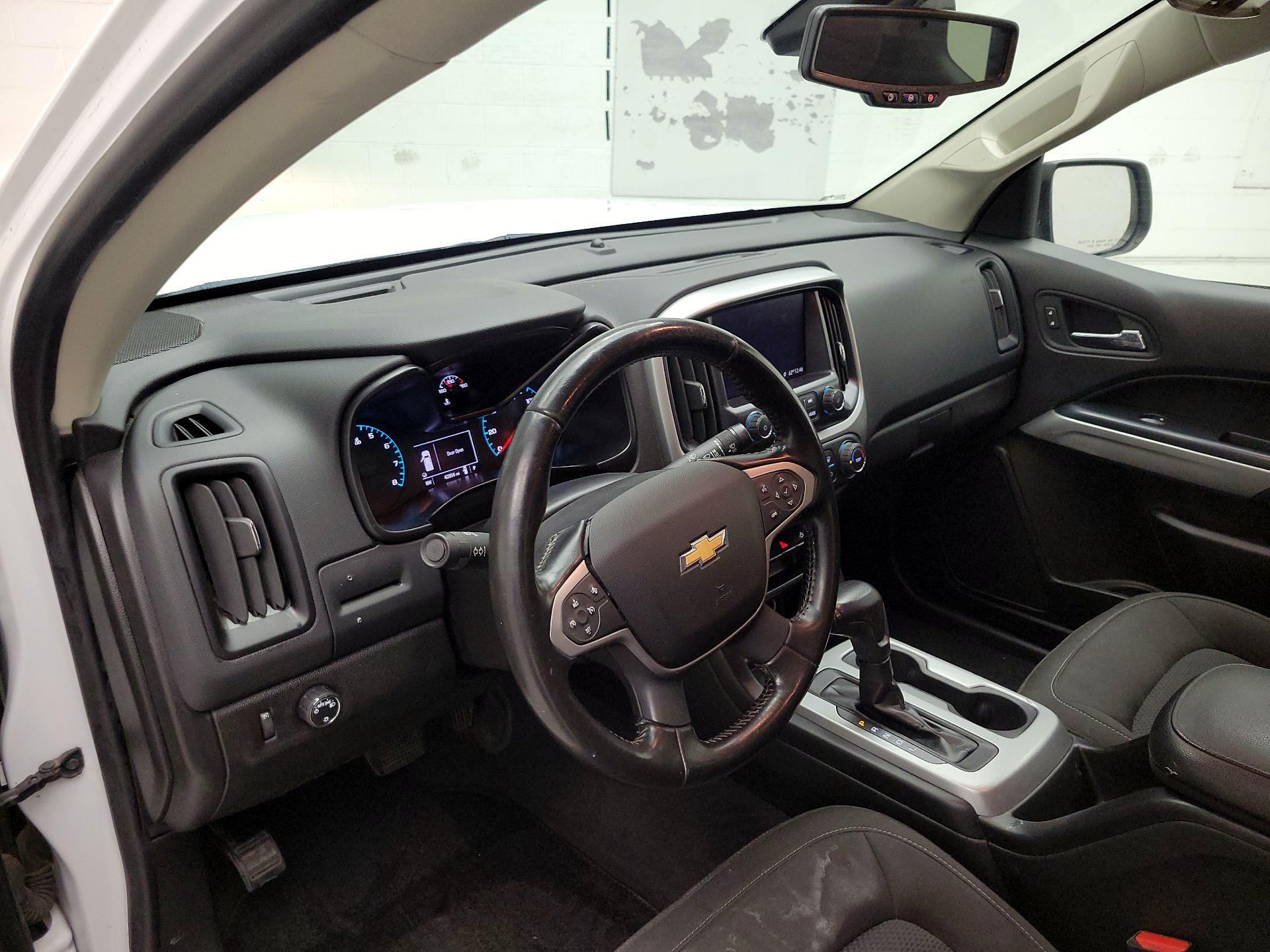 Thumbnail: 2021 Chevrolet Colorado - 8