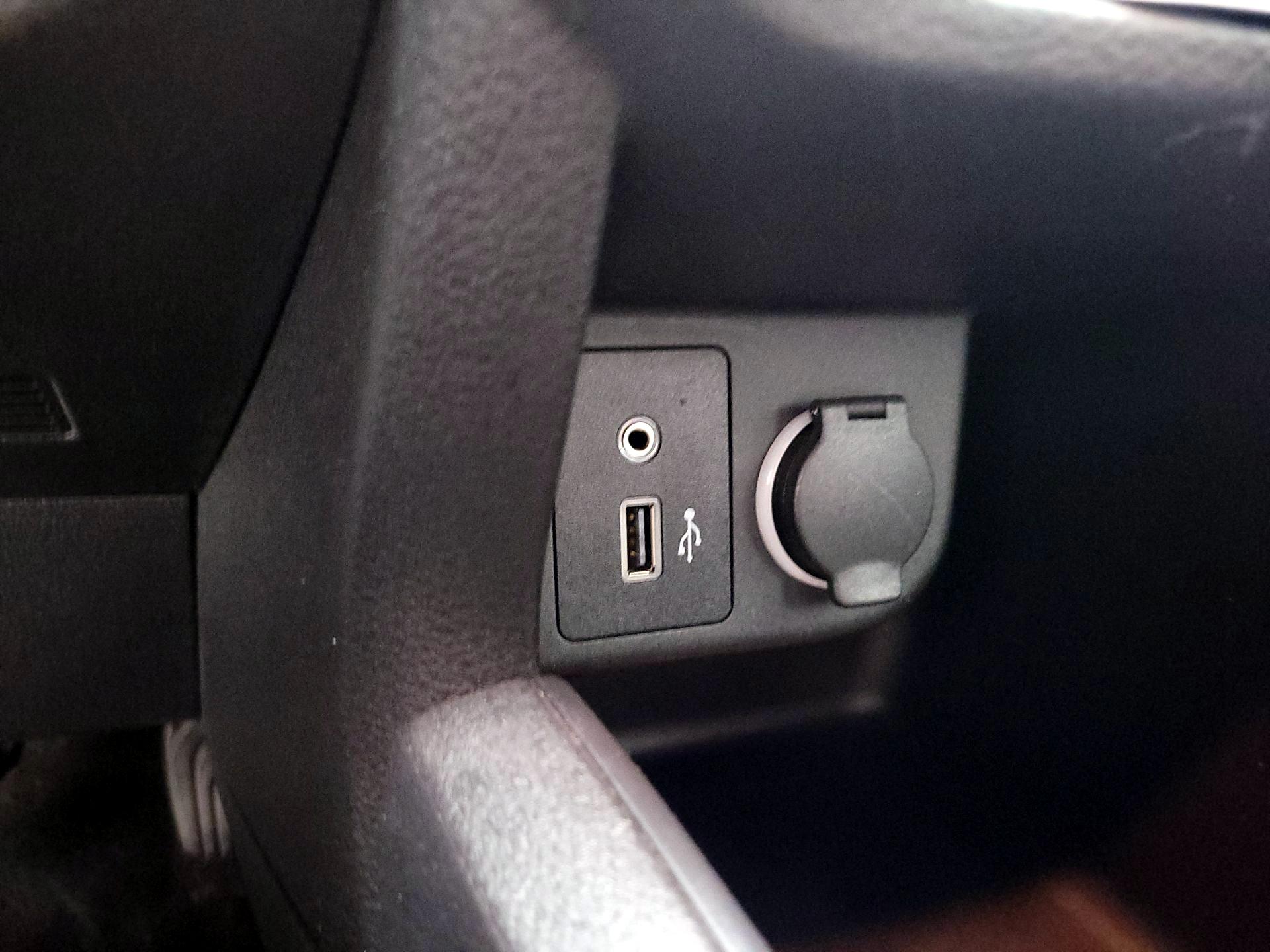 Thumbnail: 2023 Nissan Kicks - 16