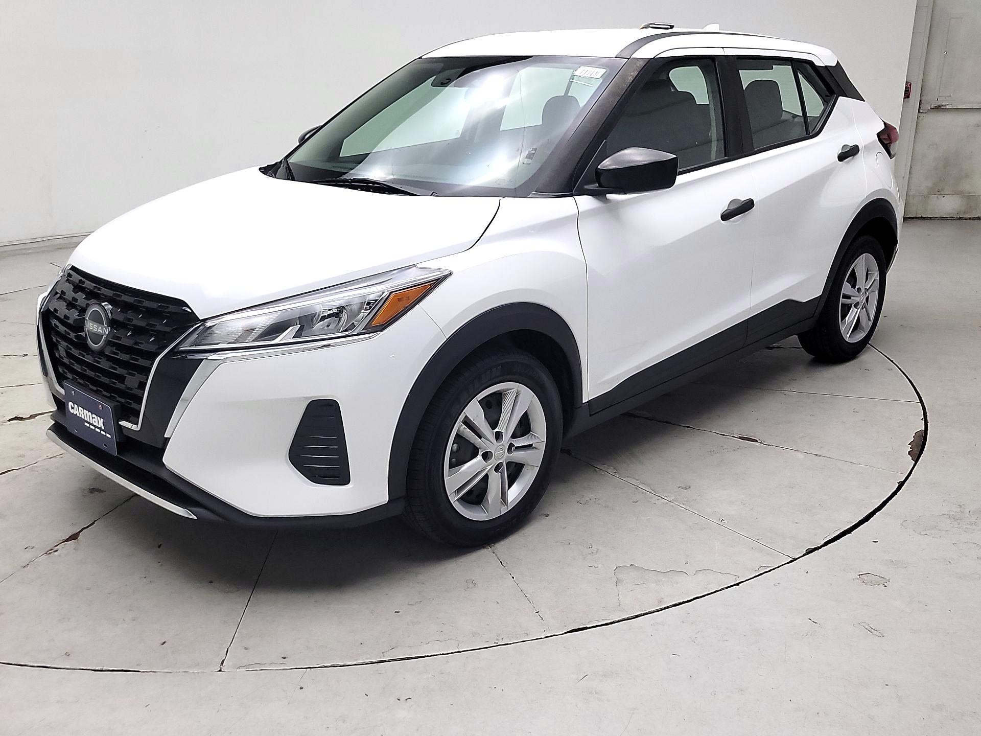 Thumbnail: 2023 Nissan Kicks - 3