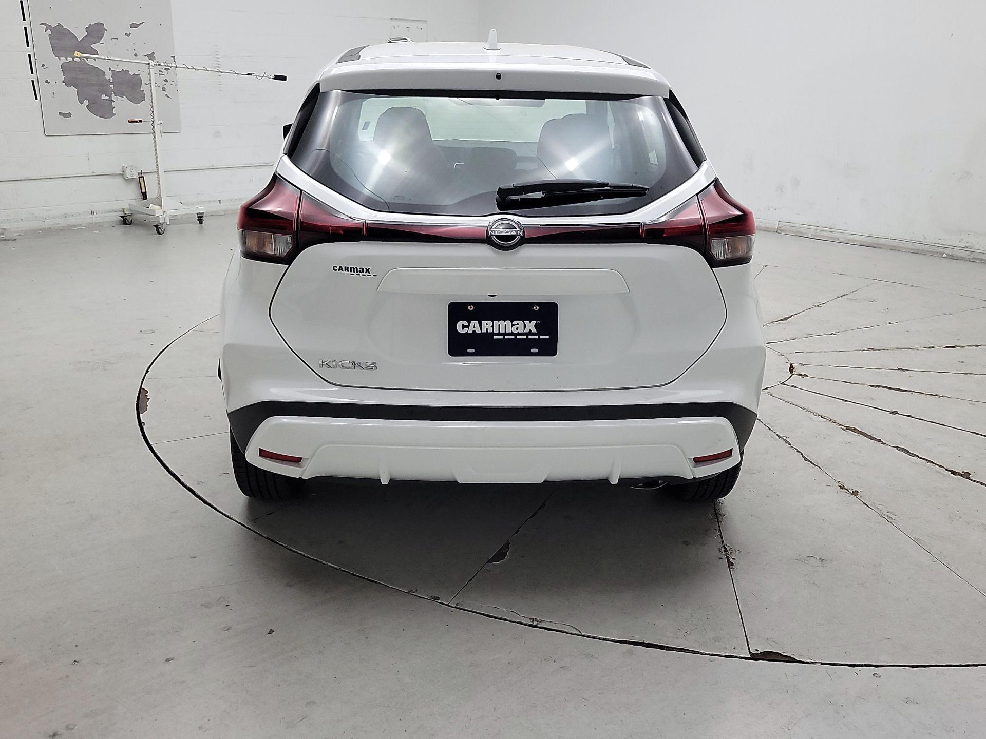 Thumbnail: 2023 Nissan Kicks - 6