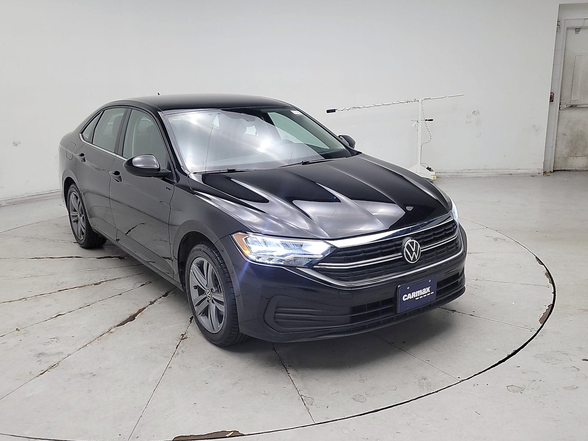 Thumbnail: 2024 Volkswagen Jetta - 1