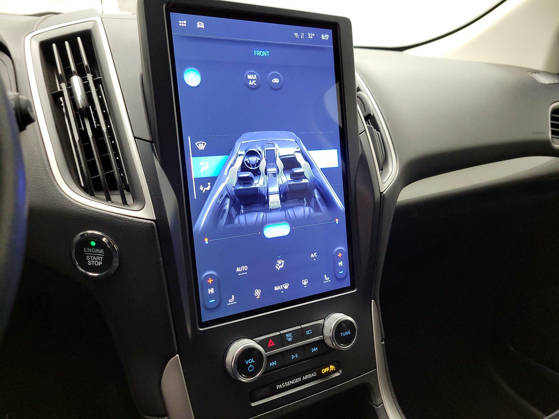 Thumbnail: 2024 Ford Edge - 14