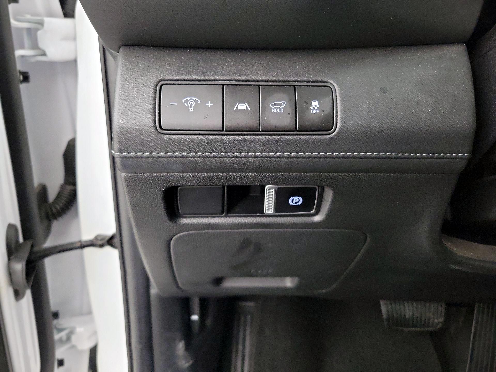 Thumbnail: 2023 Hyundai Santa Fe - 13