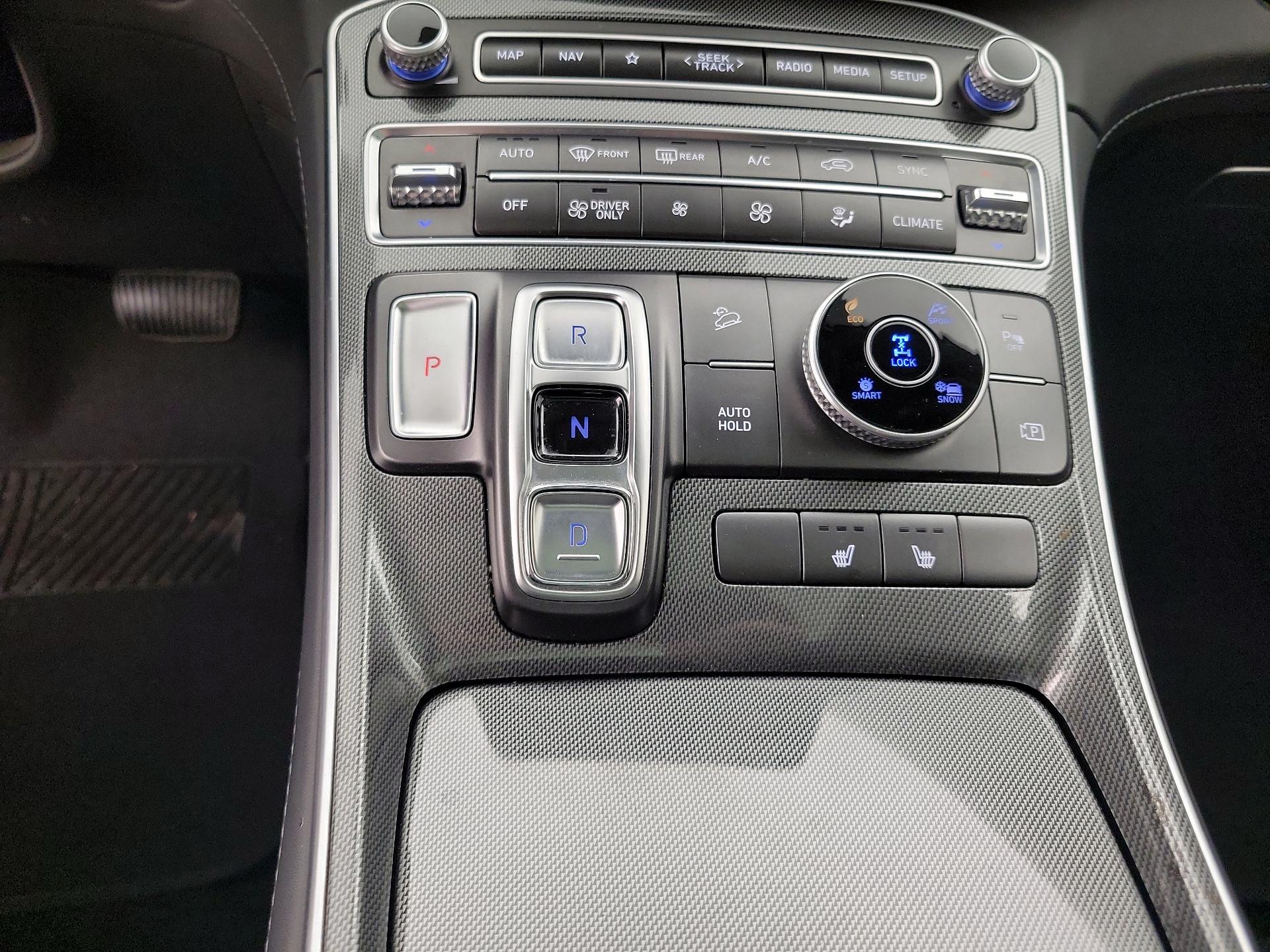 Thumbnail: 2023 Hyundai Santa Fe - 18