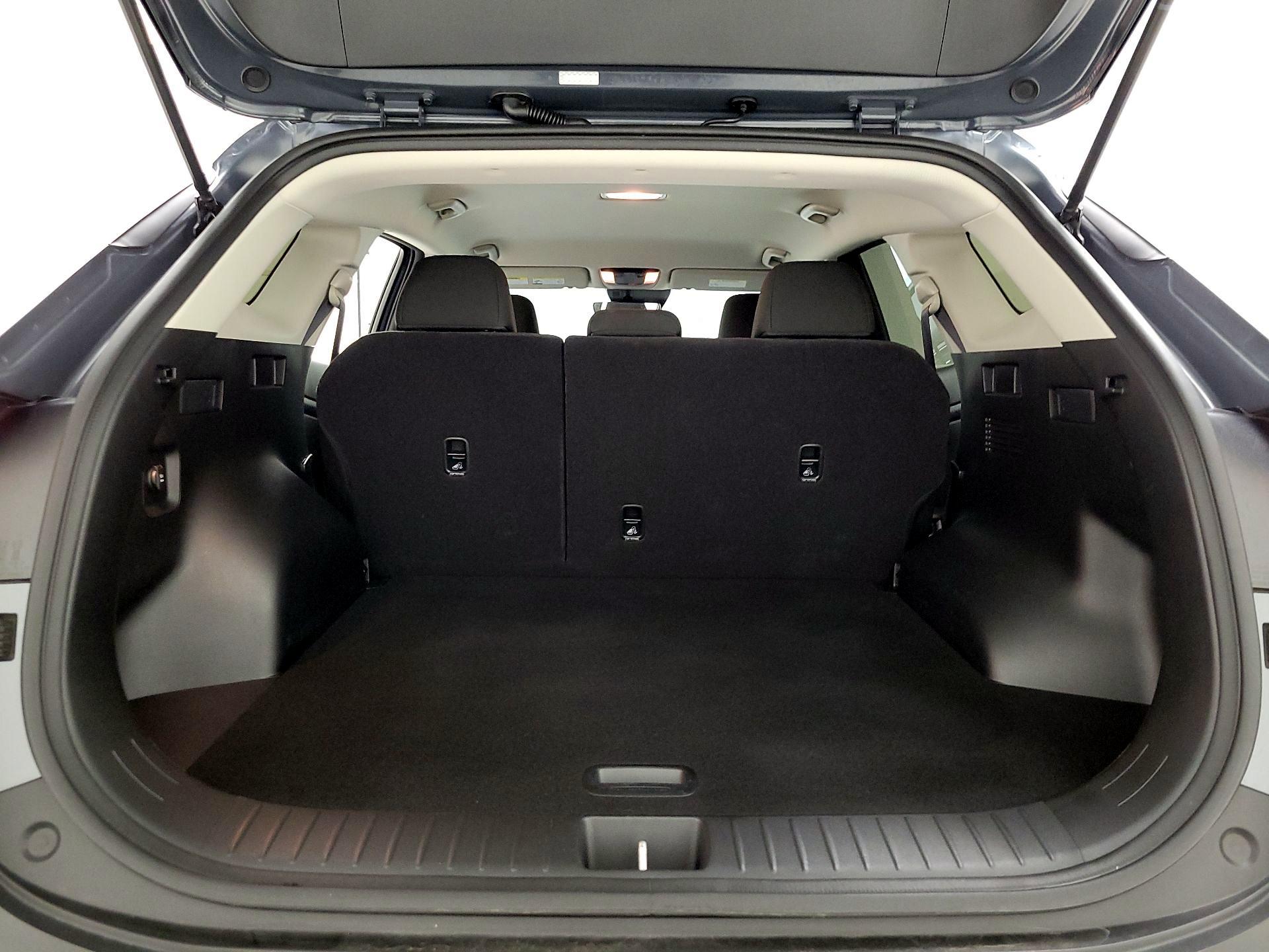 Thumbnail: 2023 Kia Sportage - 18