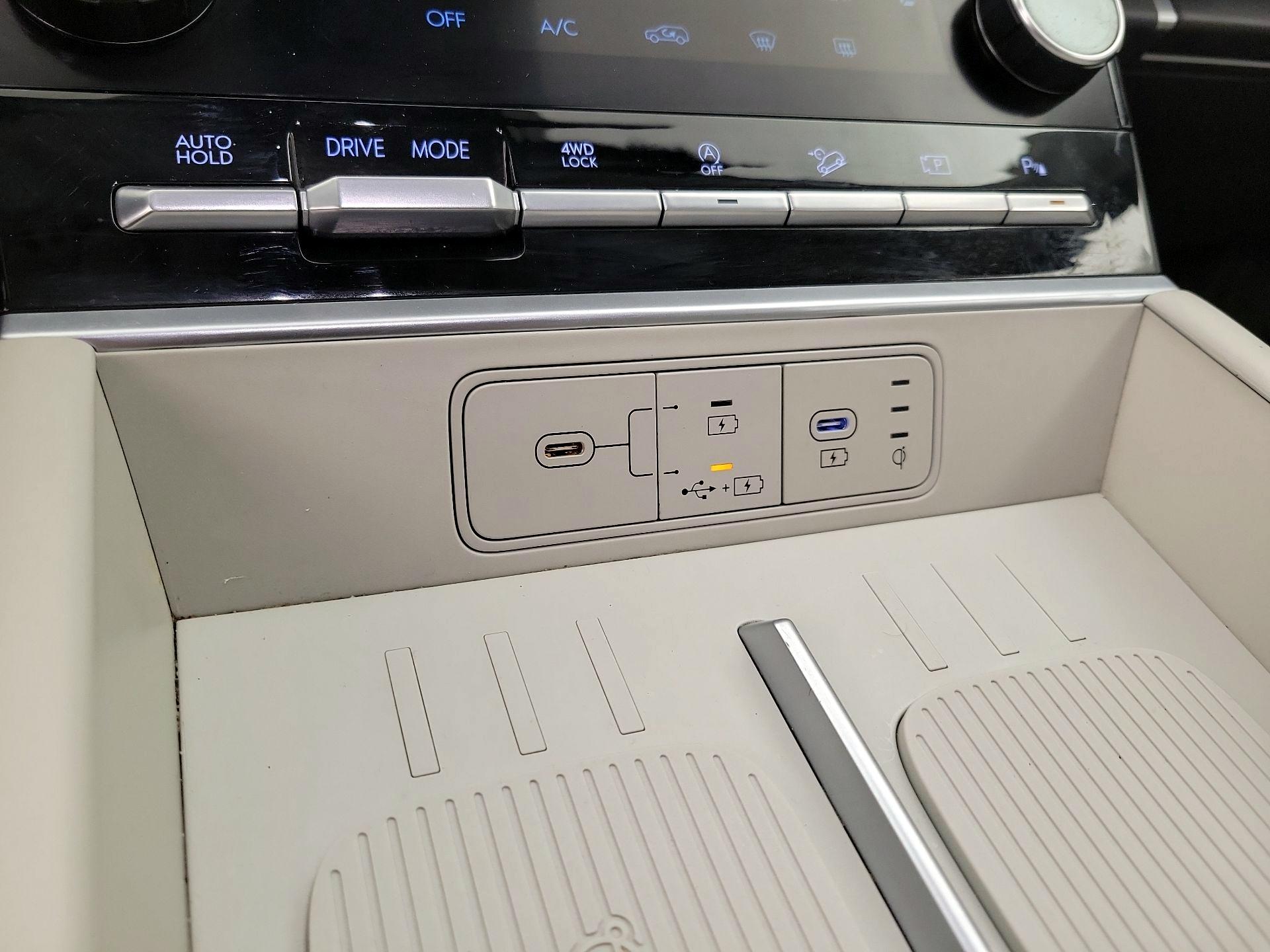 Thumbnail: 2024 Hyundai Santa Fe - 18