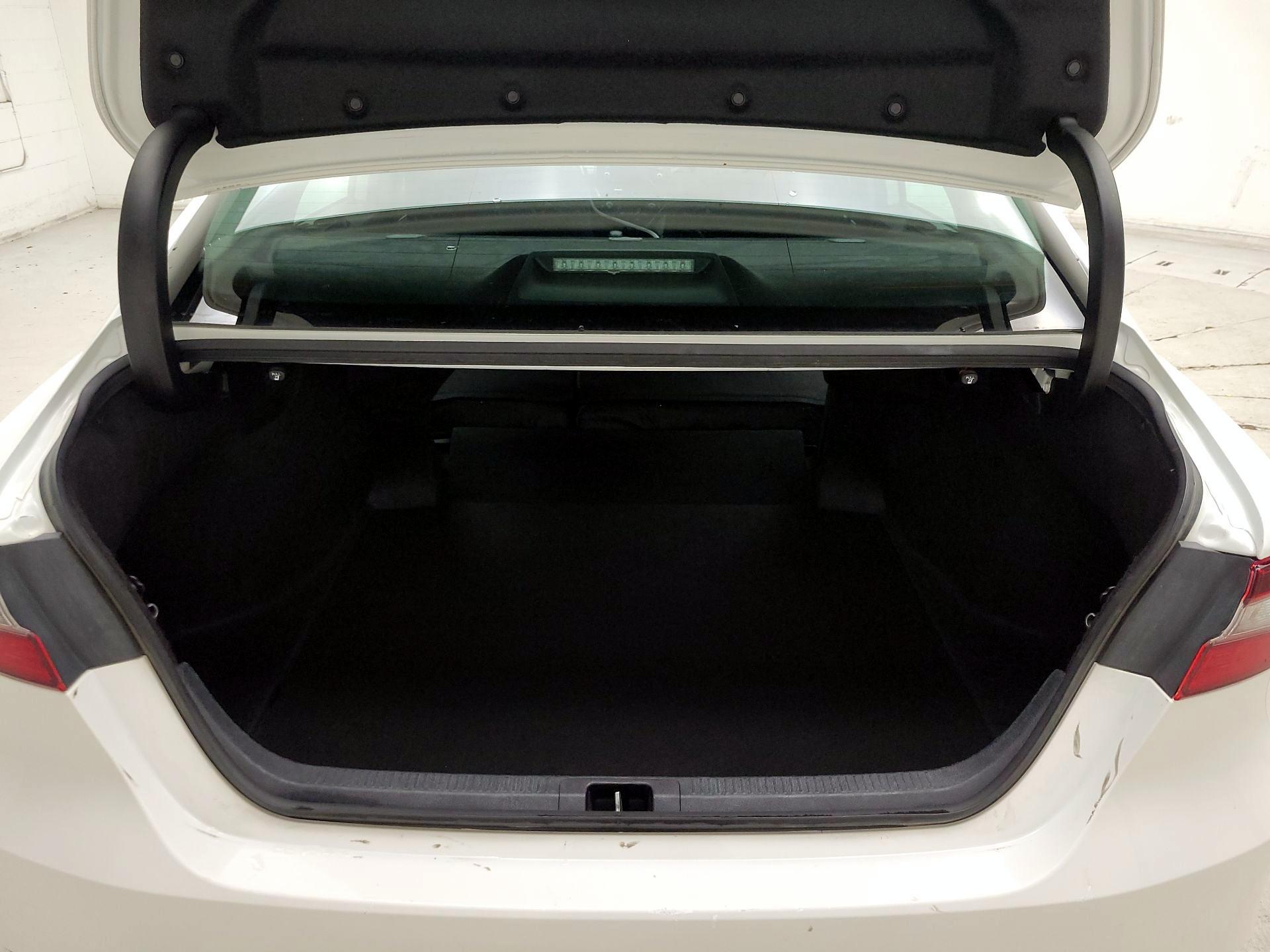 Thumbnail: 2023 Toyota Camry - 20