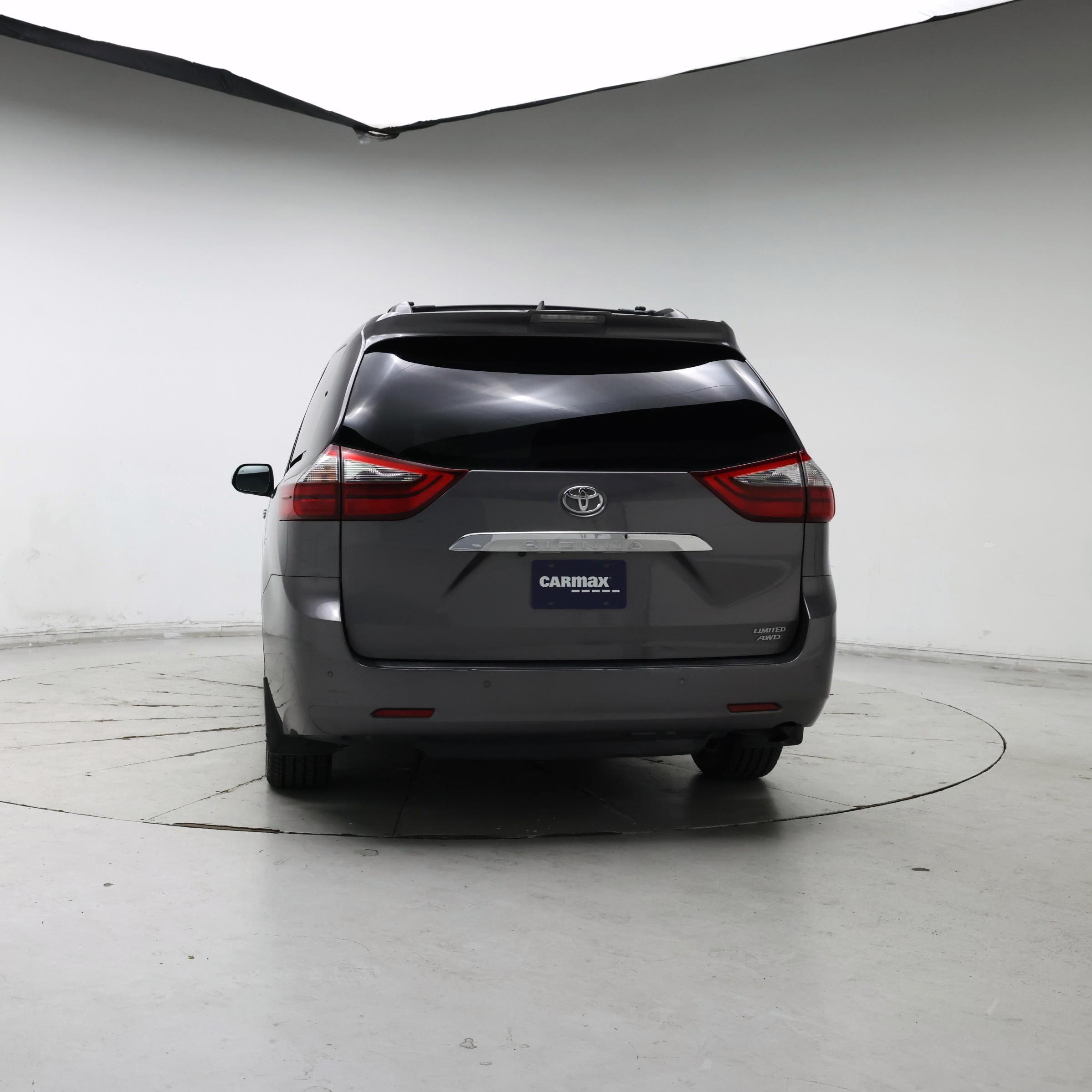 Thumbnail: 2020 Toyota Sienna - 6