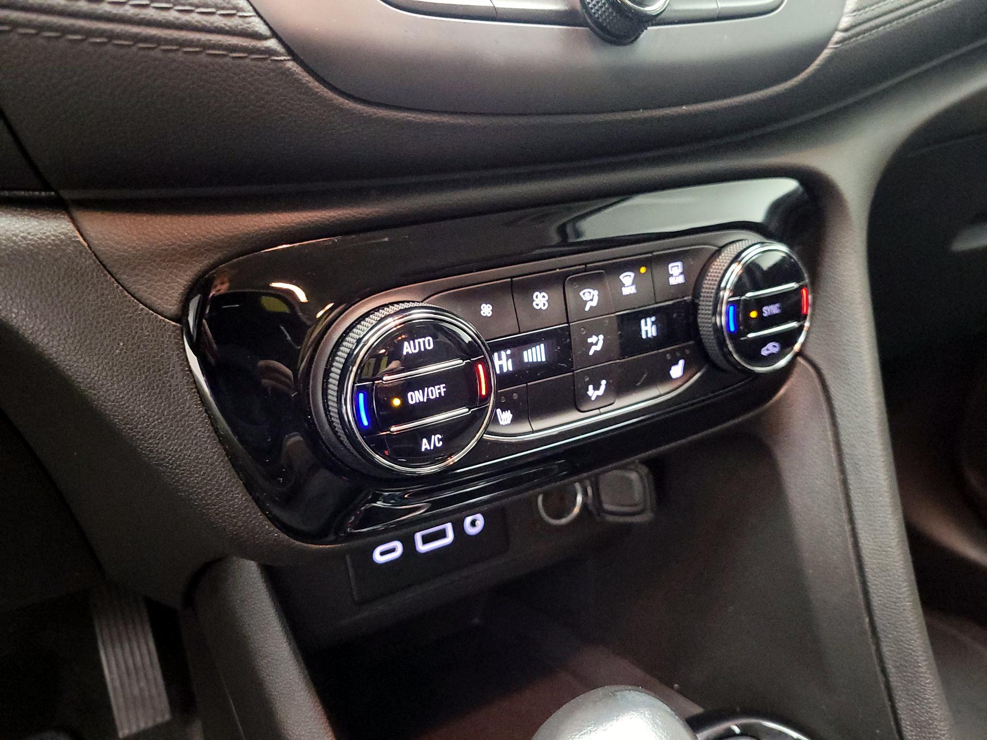 Thumbnail: 2023 Buick Encore GX - 17