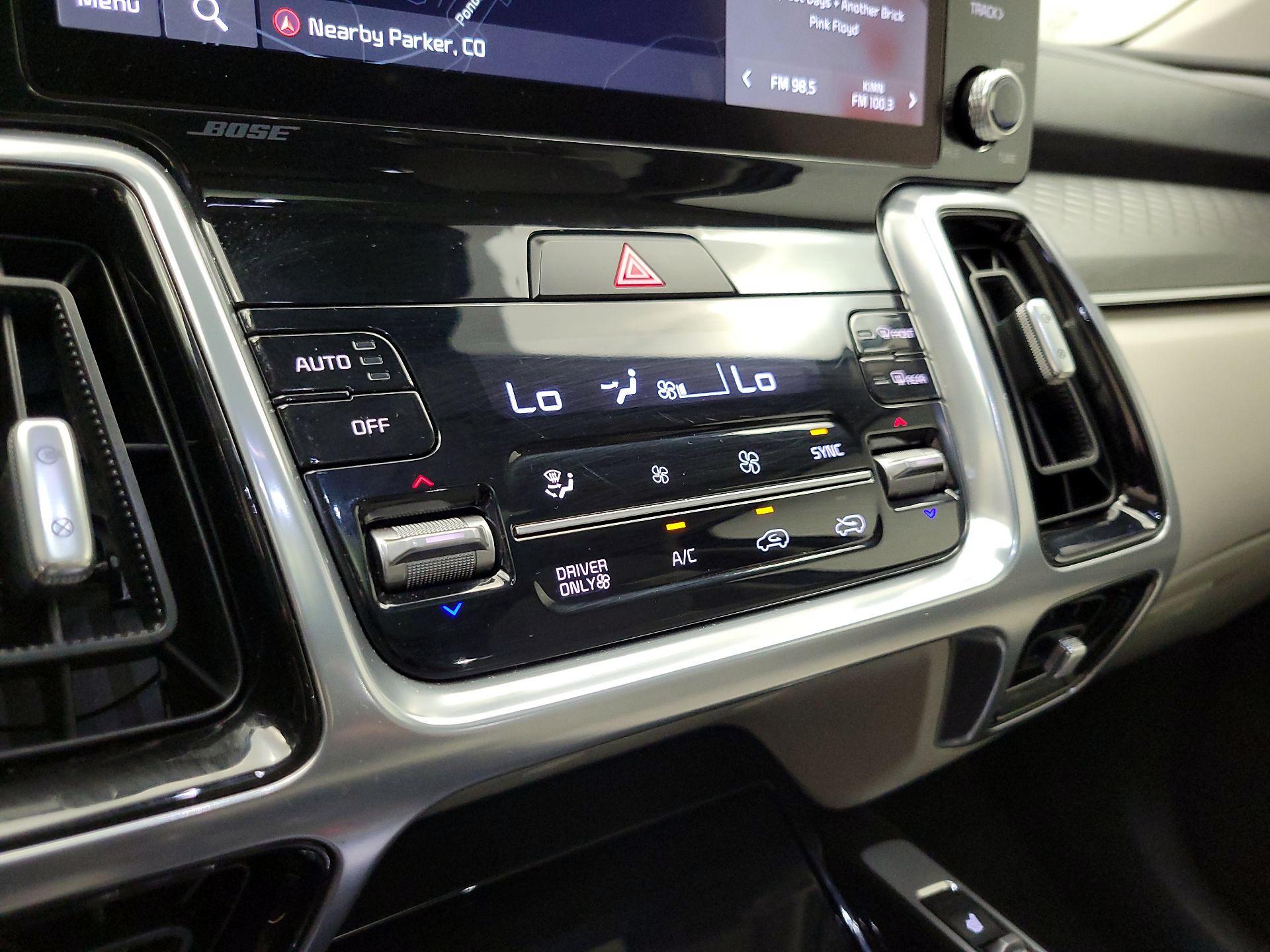 Thumbnail: 2023 Kia Sorento - 15