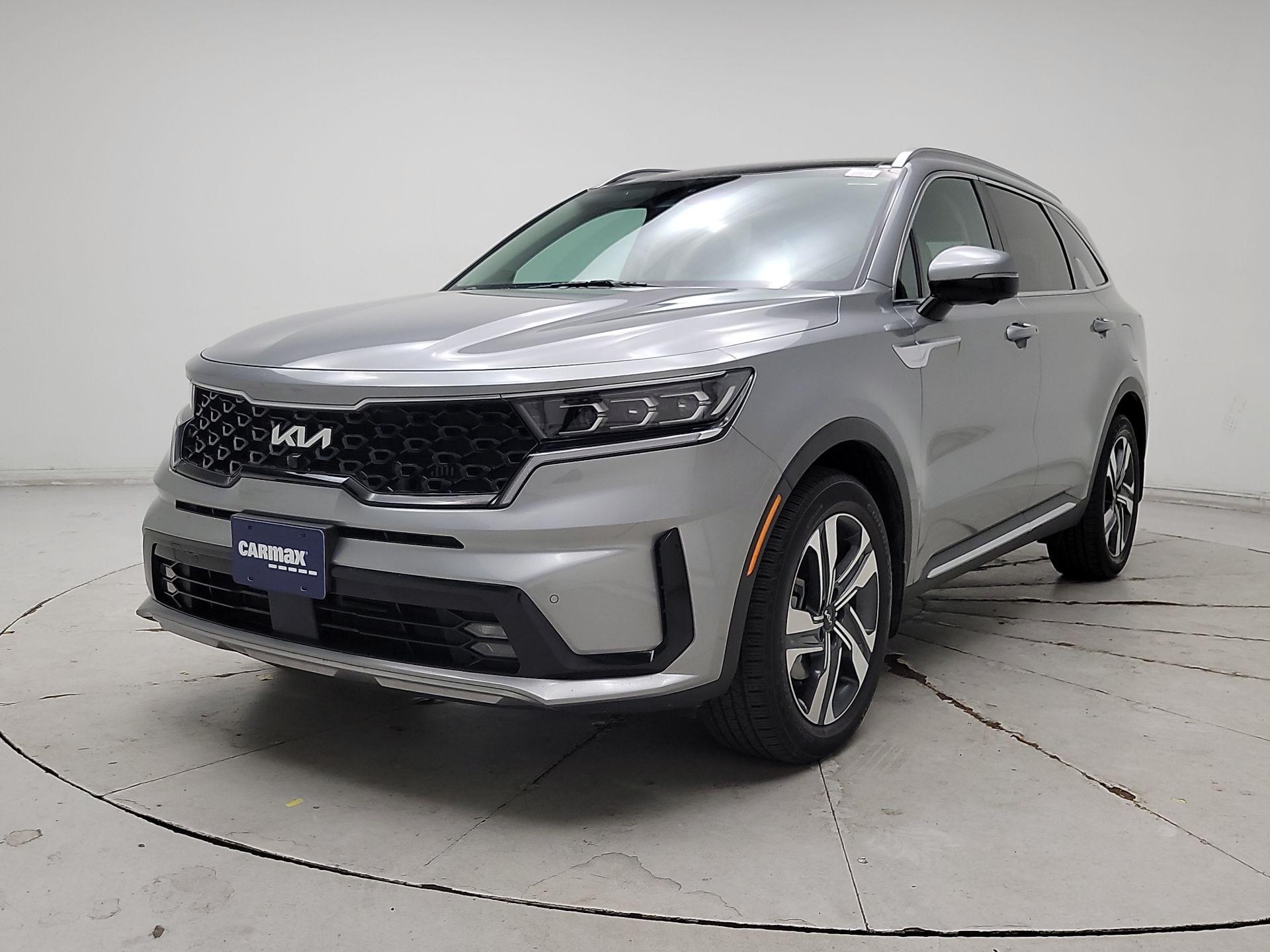 Thumbnail: 2023 Kia Sorento - 3