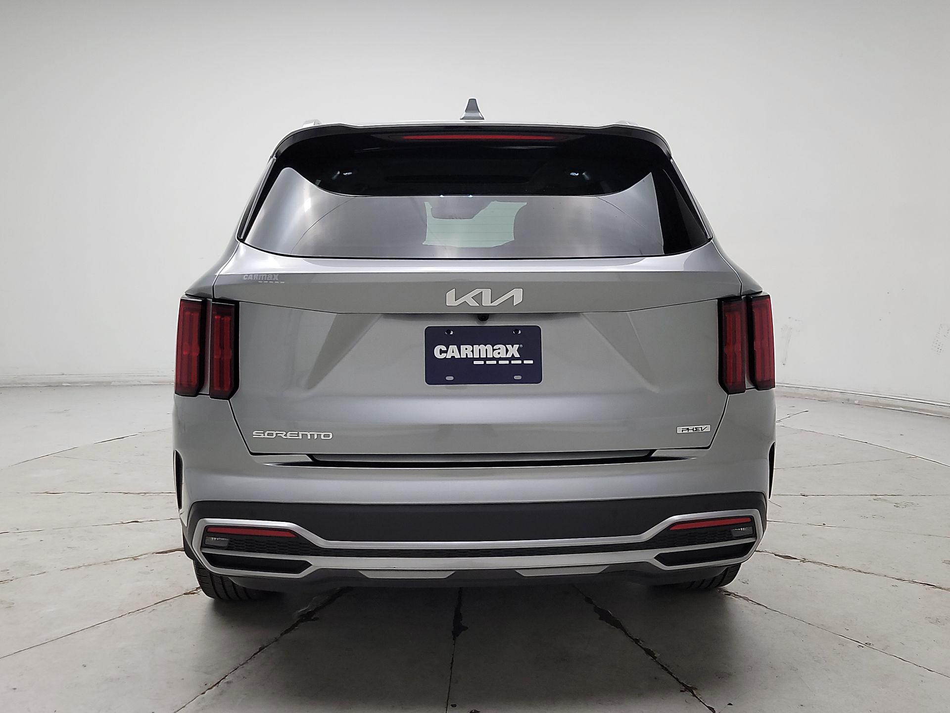 Thumbnail: 2023 Kia Sorento - 6