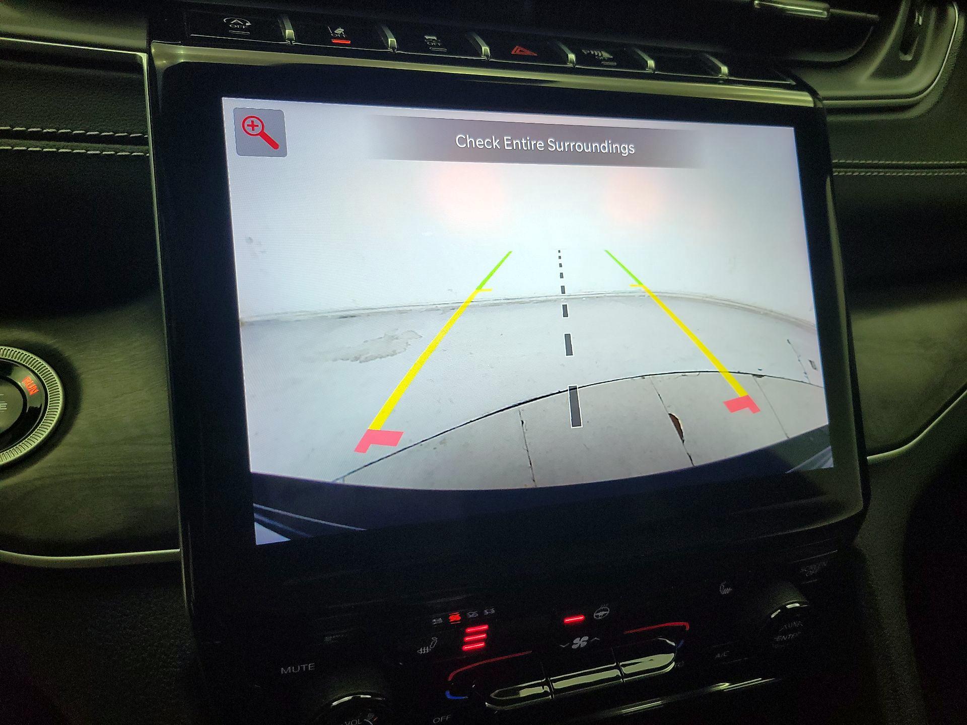 Thumbnail: 2024 Jeep Grand Cherokee - 13