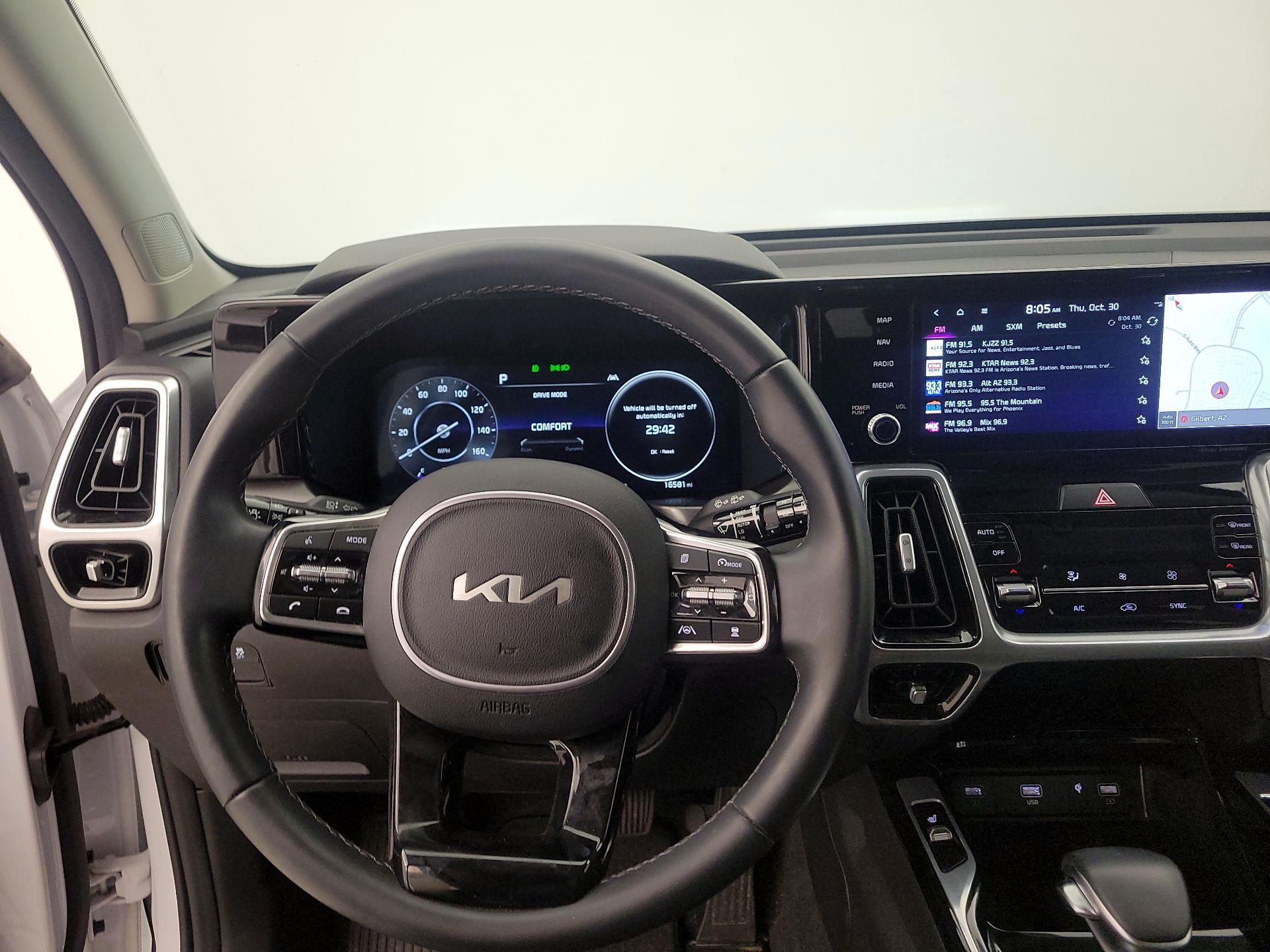 Thumbnail: 2023 Kia Sorento - 10