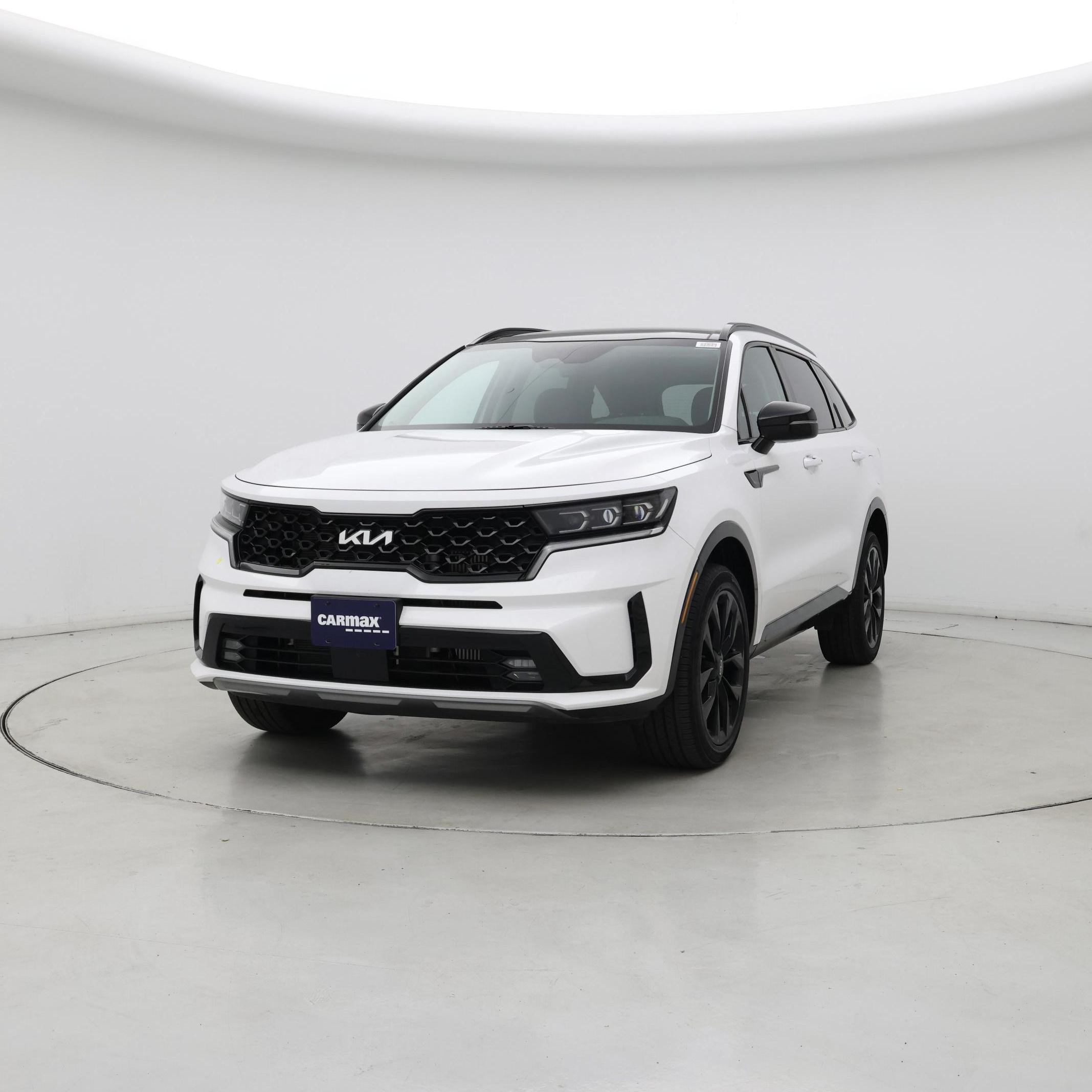 Thumbnail: 2023 Kia Sorento - 4