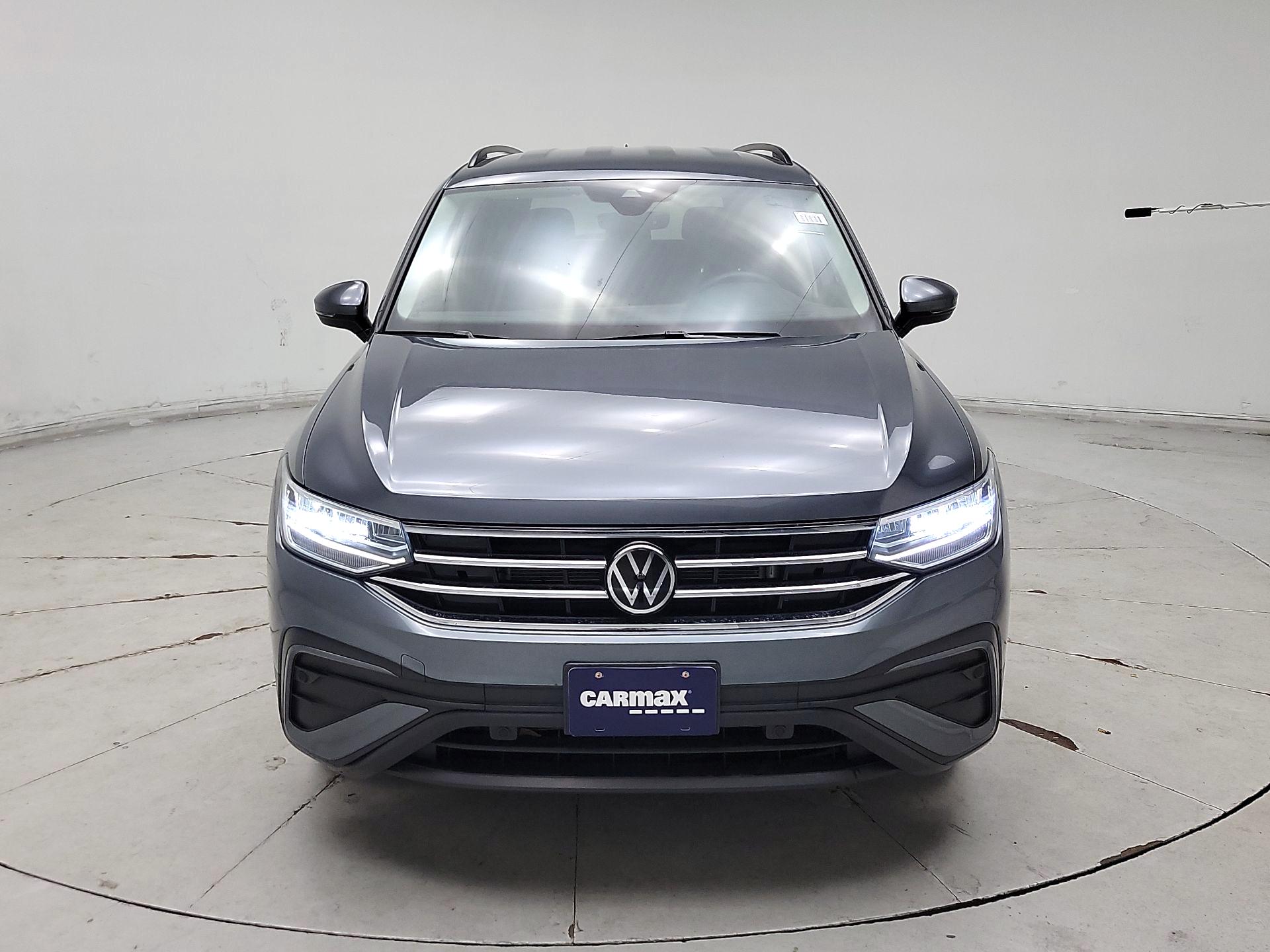 Thumbnail: 2022 Volkswagen Tiguan - 2