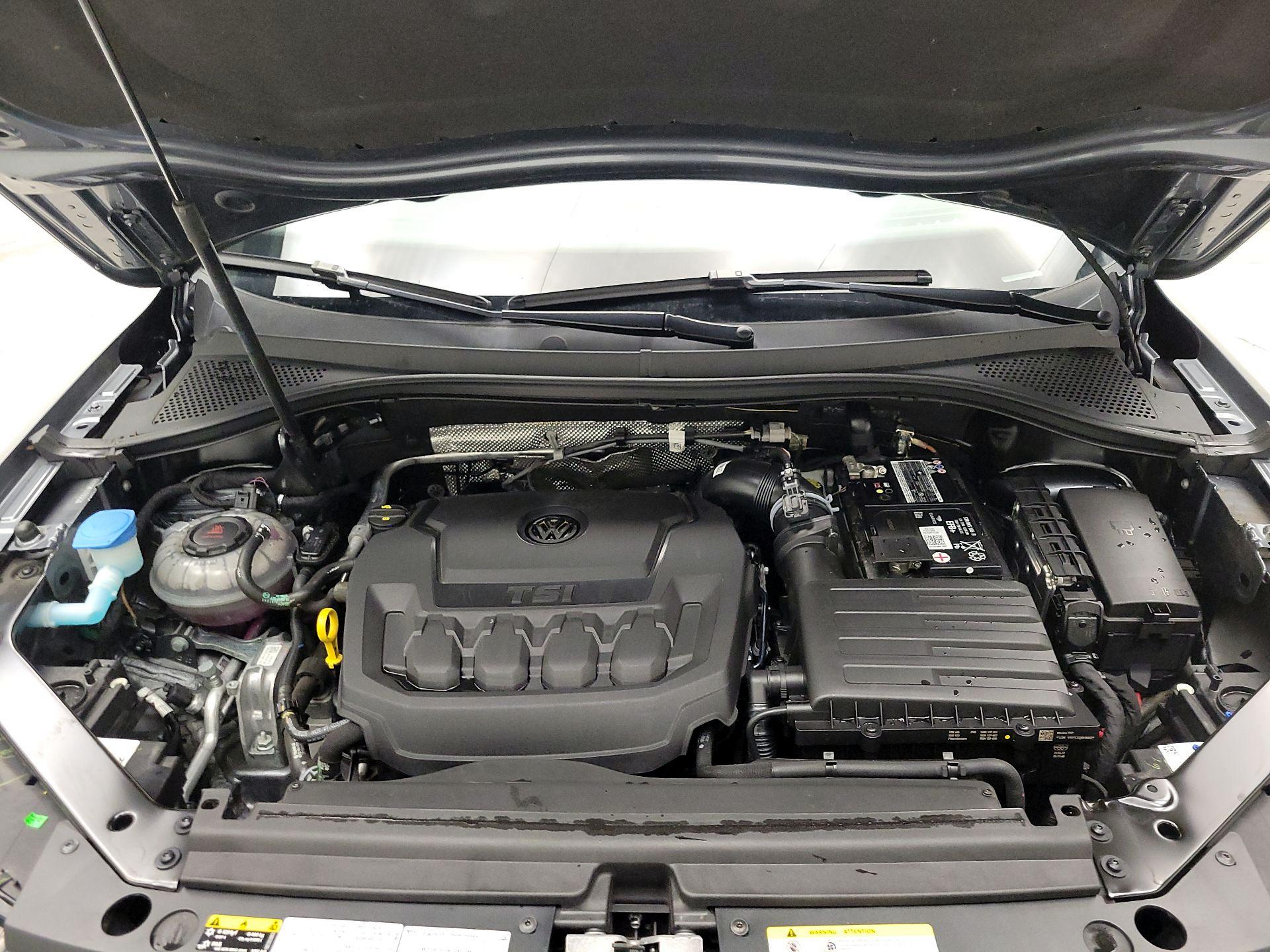 Thumbnail: 2022 Volkswagen Tiguan - 19