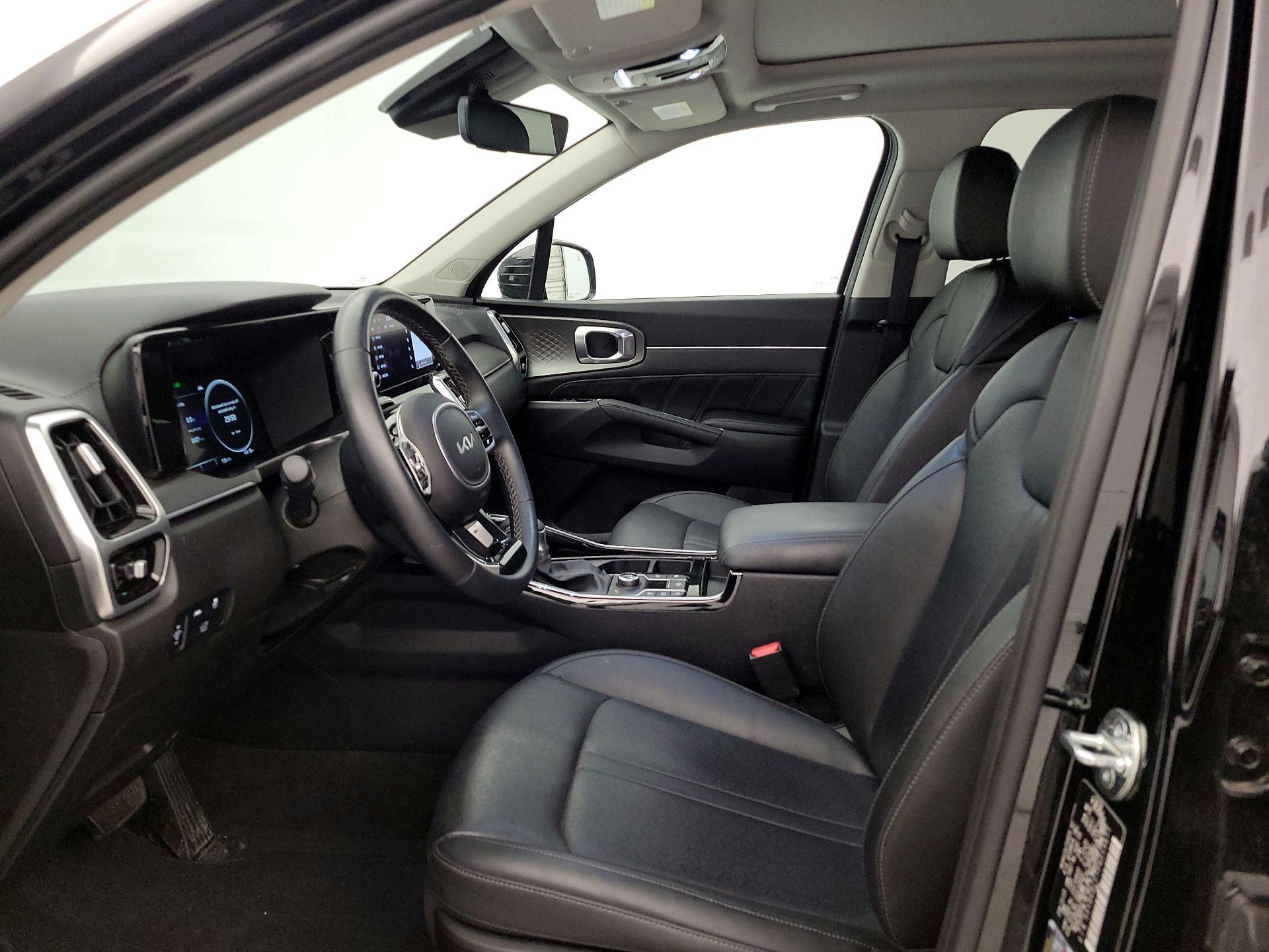 Thumbnail: 2023 Kia Sorento - 11