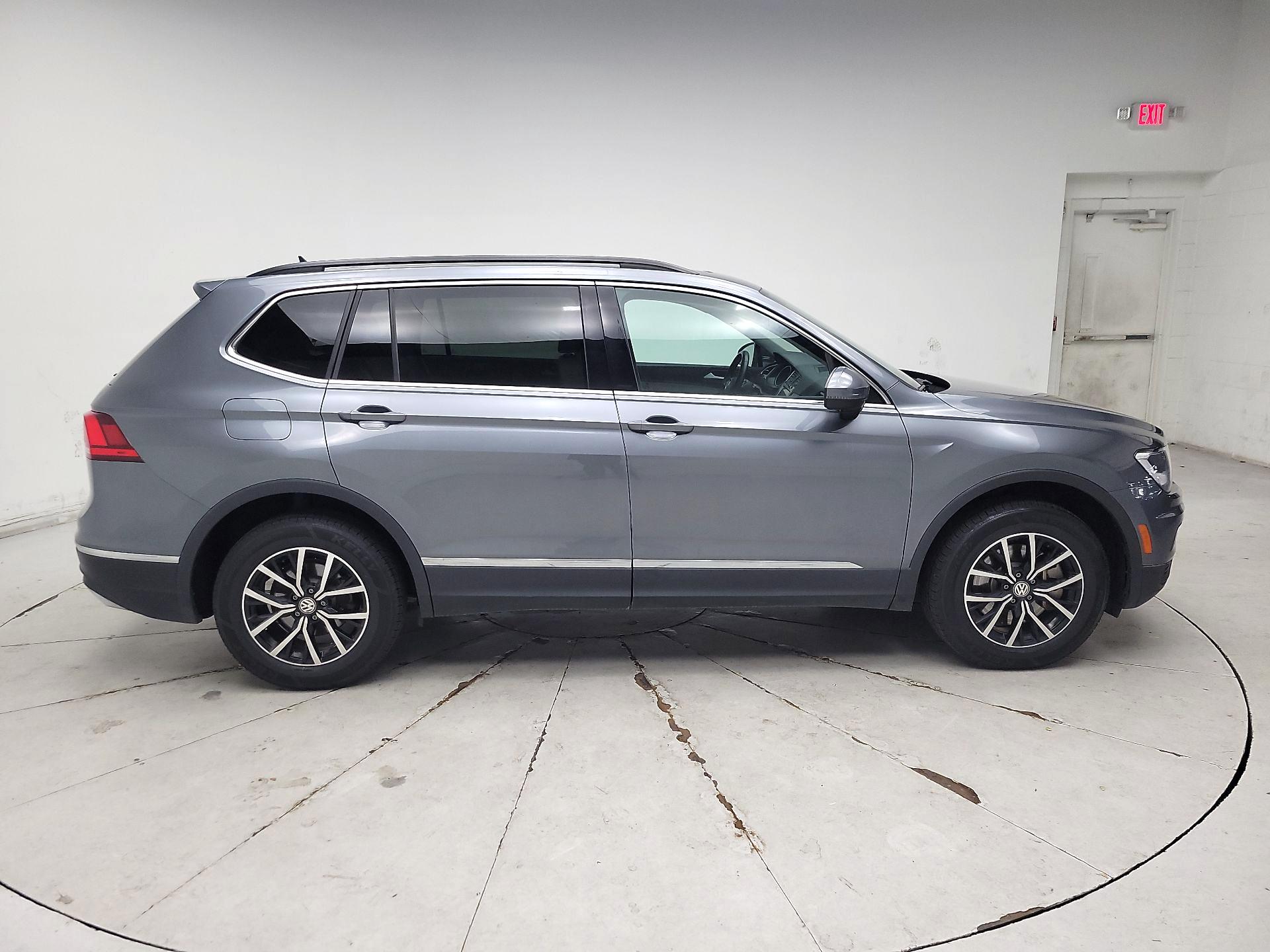 Thumbnail: 2021 Volkswagen Tiguan - 4