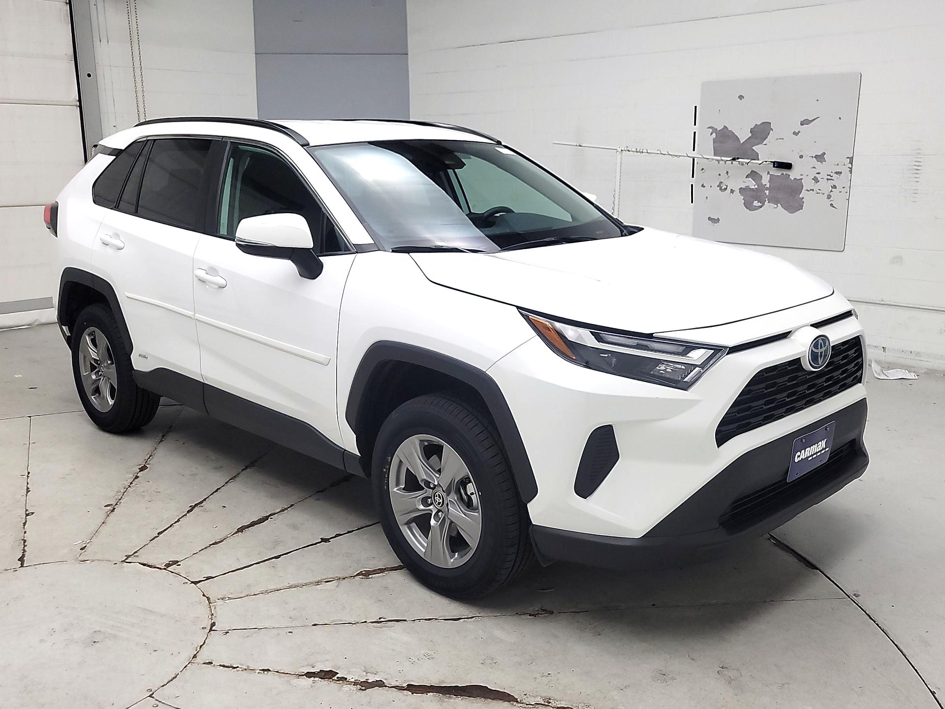 Thumbnail: 2024 Toyota RAV4 - 1