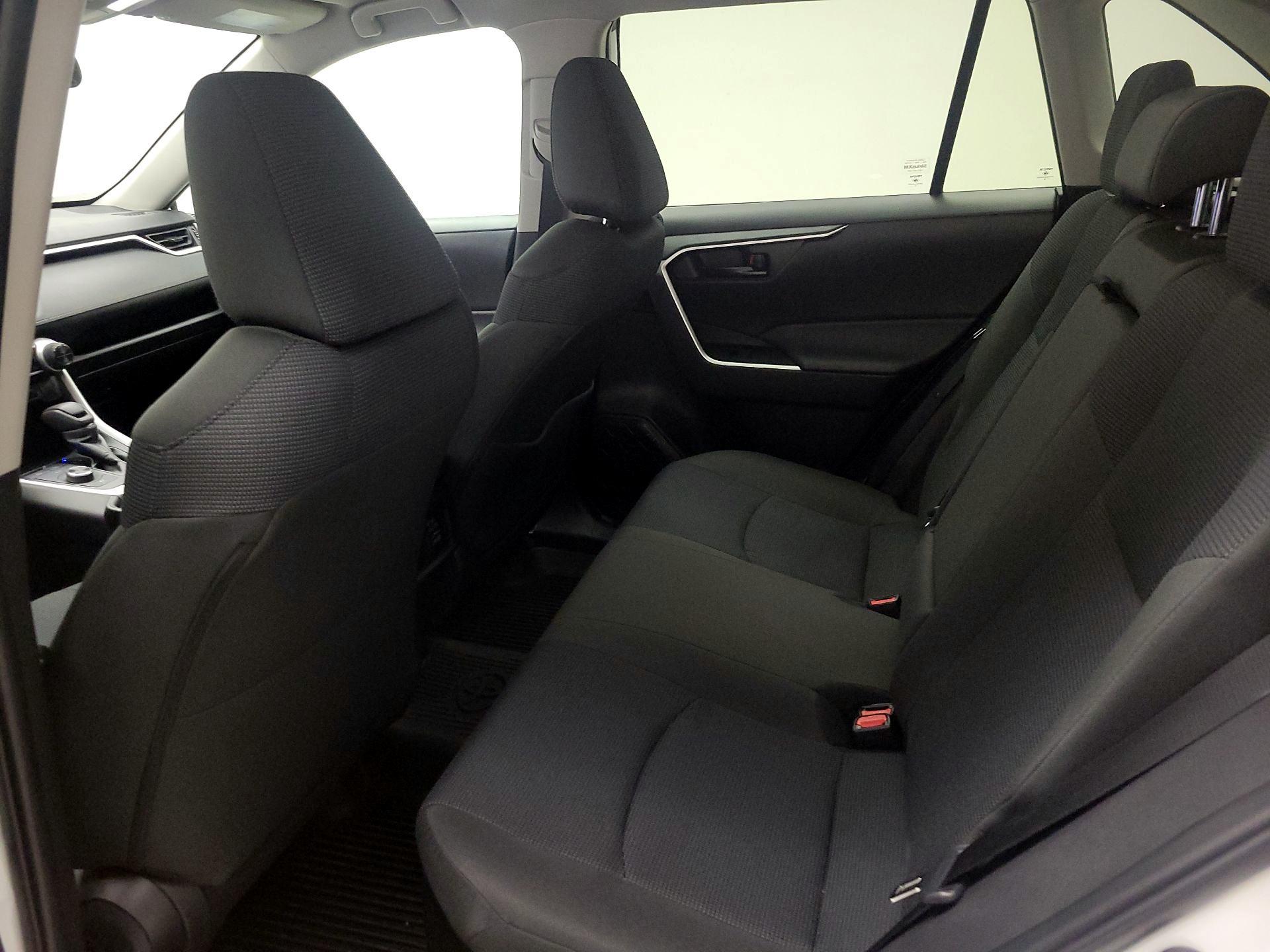 Thumbnail: 2024 Toyota RAV4 - 18