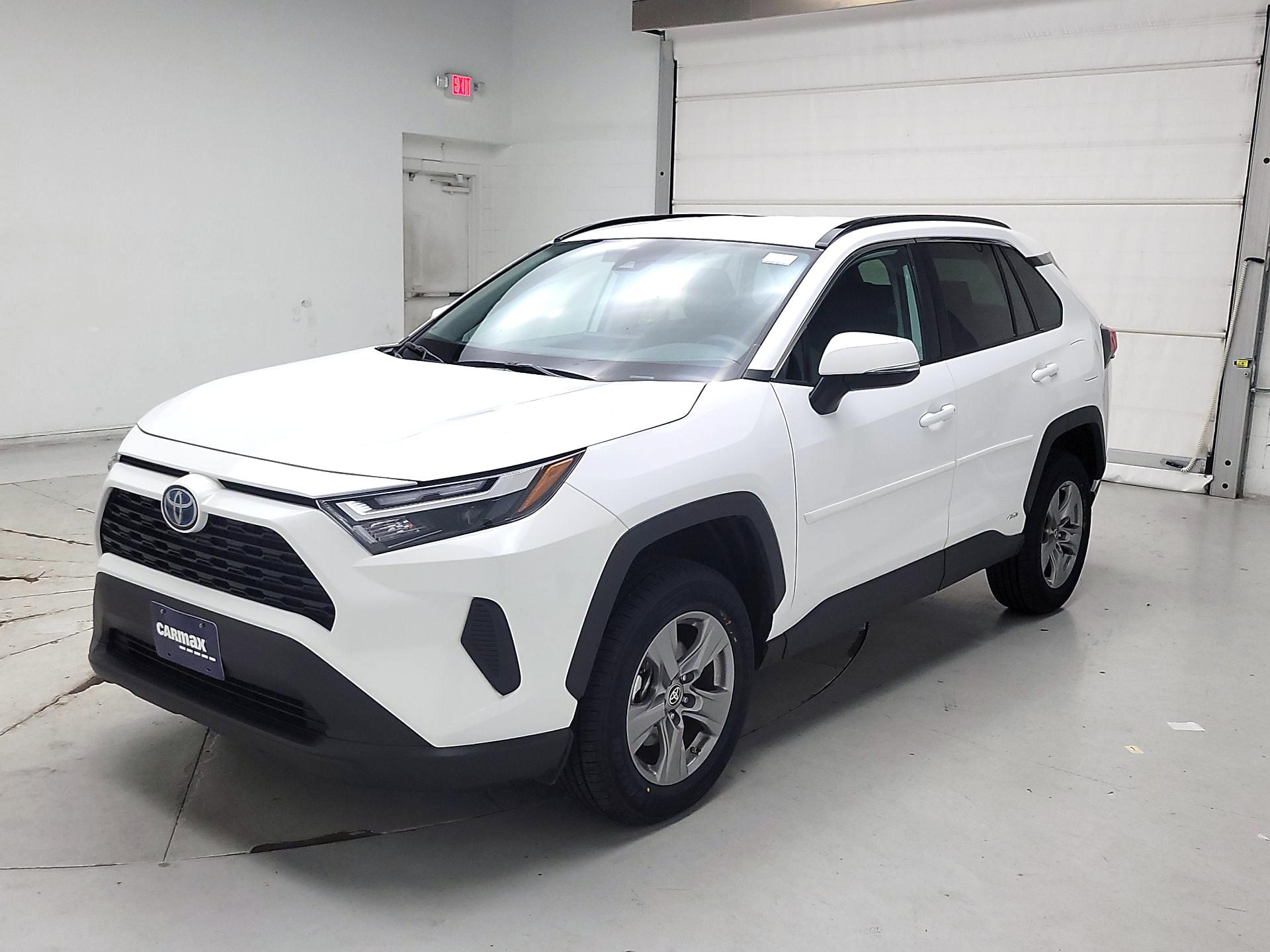 Thumbnail: 2024 Toyota RAV4 - 3