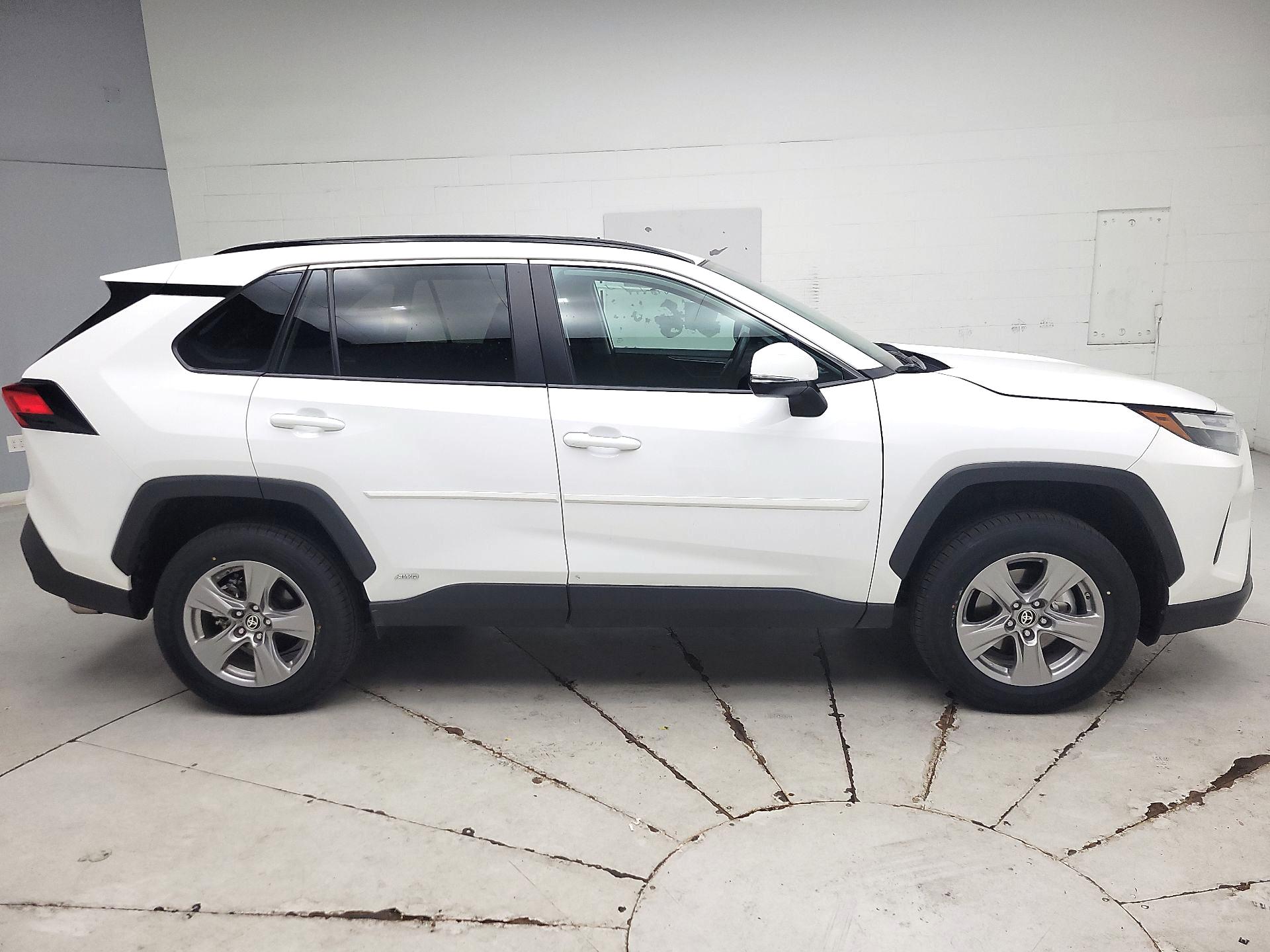 Thumbnail: 2024 Toyota RAV4 - 4