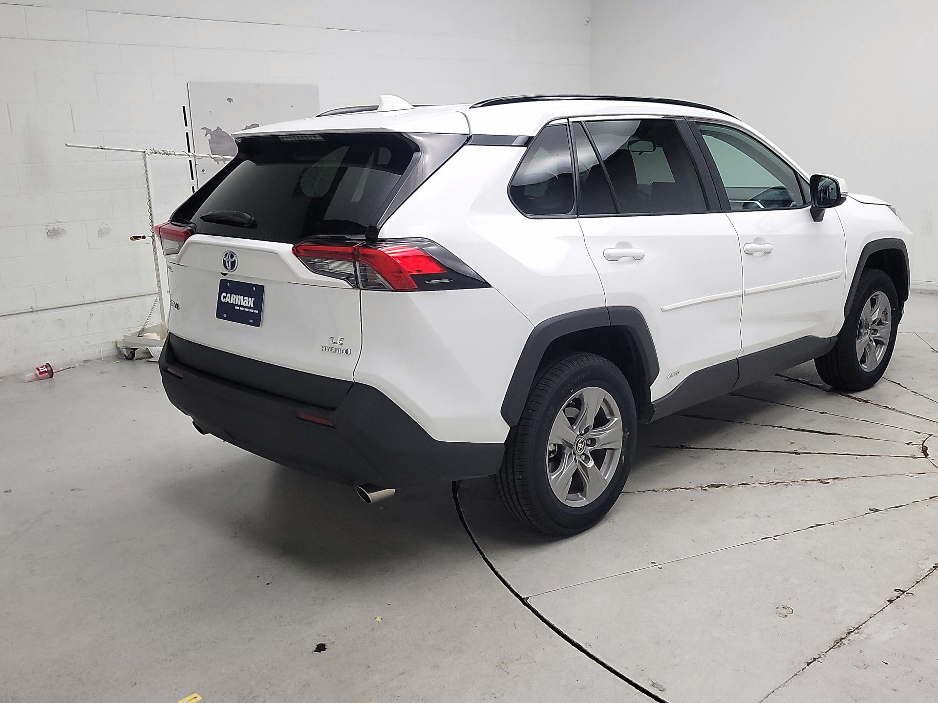 Thumbnail: 2024 Toyota RAV4 - 5