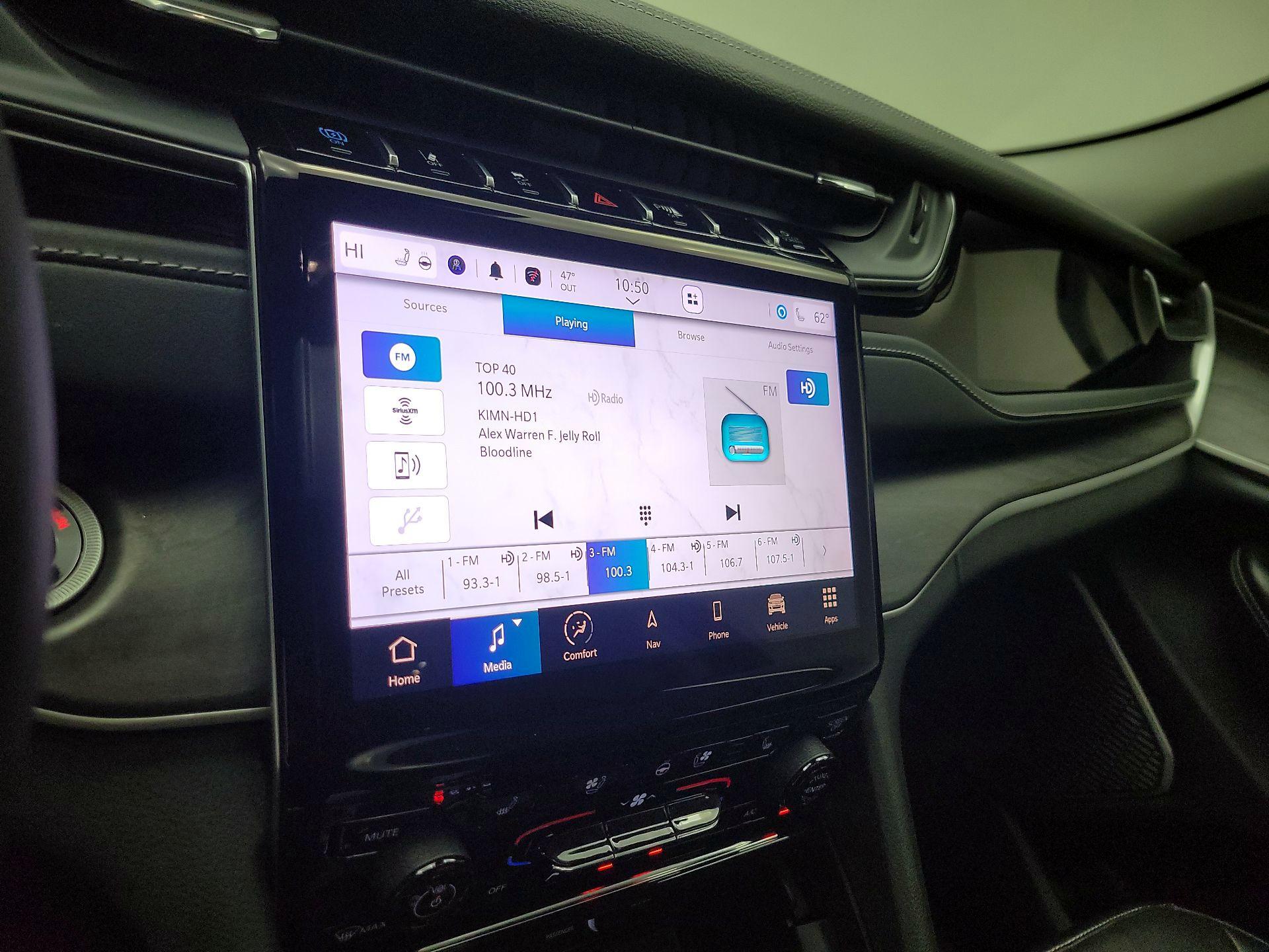 Thumbnail: 2023 Jeep Grand Cherokee - 14