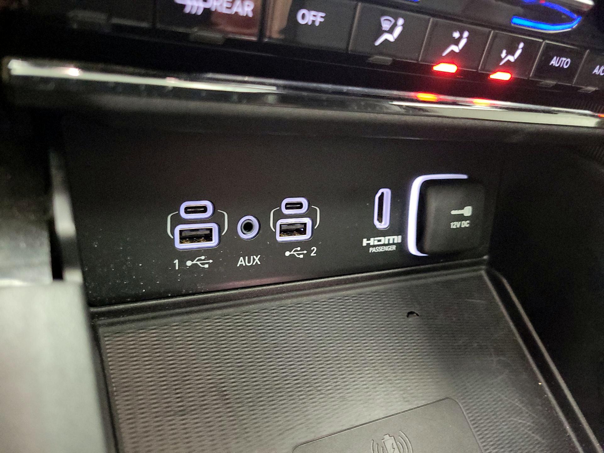 Thumbnail: 2023 Jeep Grand Cherokee - 17