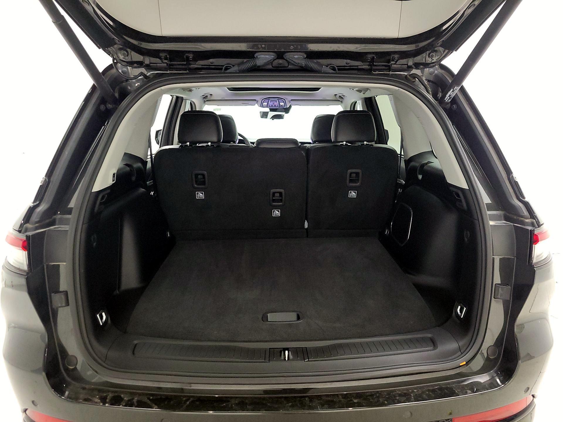 Thumbnail: 2023 Jeep Grand Cherokee - 20