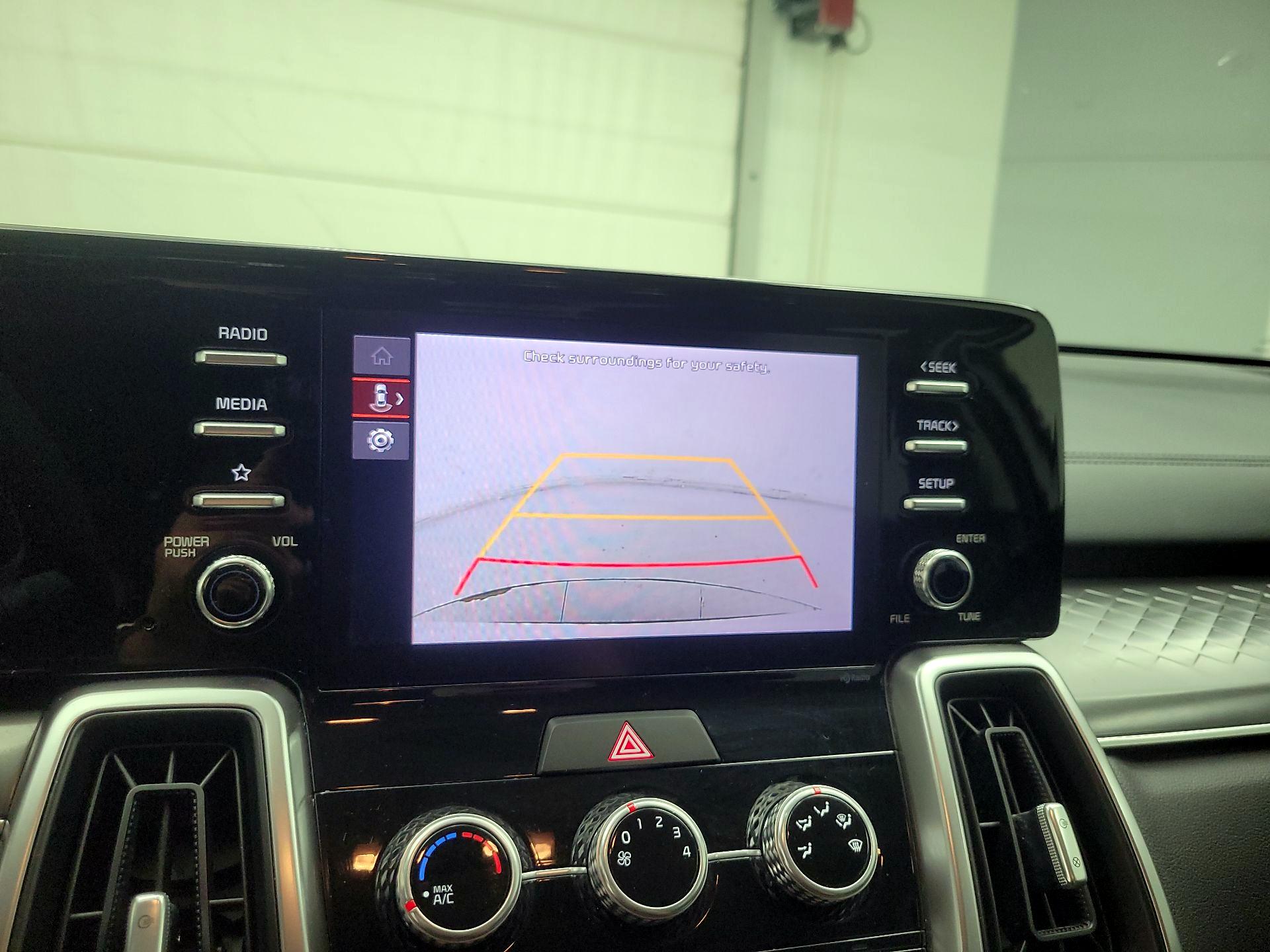 Thumbnail: 2022 Kia Sorento - 12