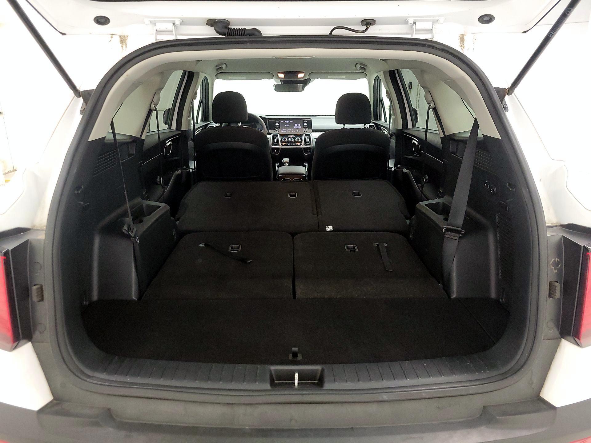 Thumbnail: 2022 Kia Sorento - 20