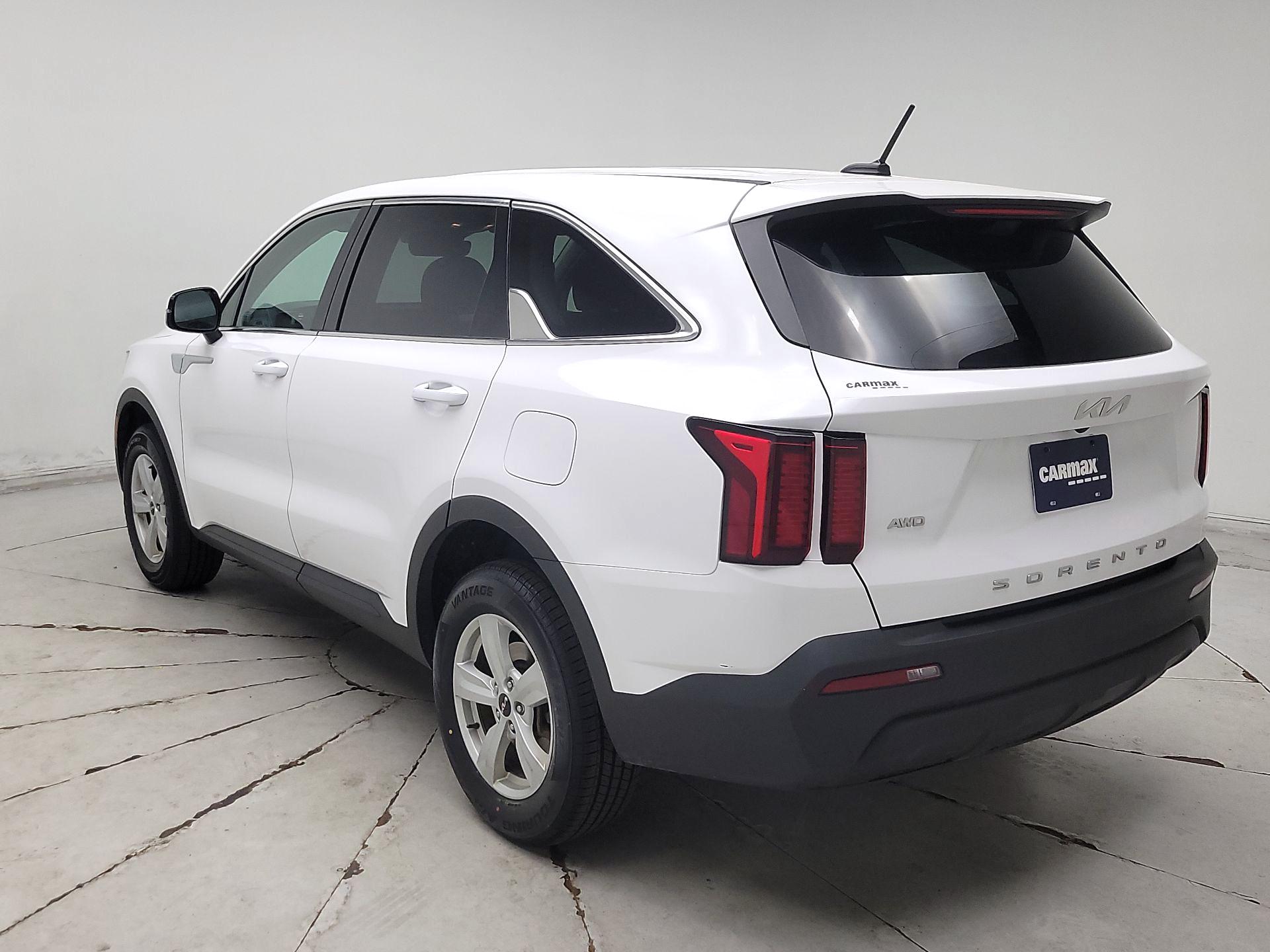 Thumbnail: 2022 Kia Sorento - 7