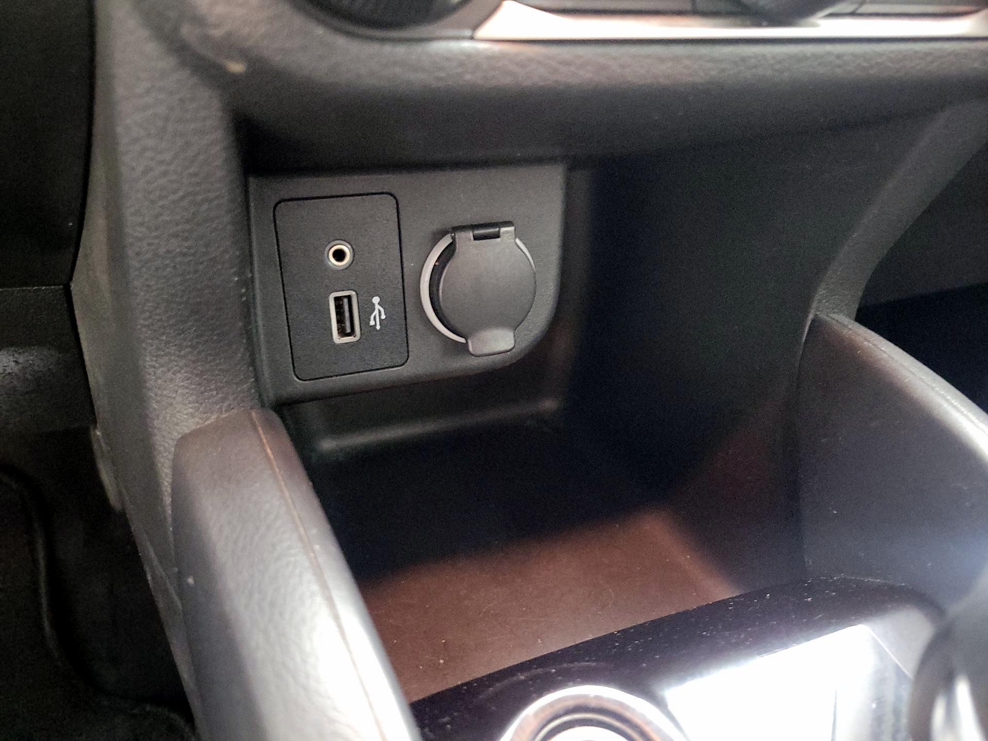 Thumbnail: 2021 Nissan Kicks - 16