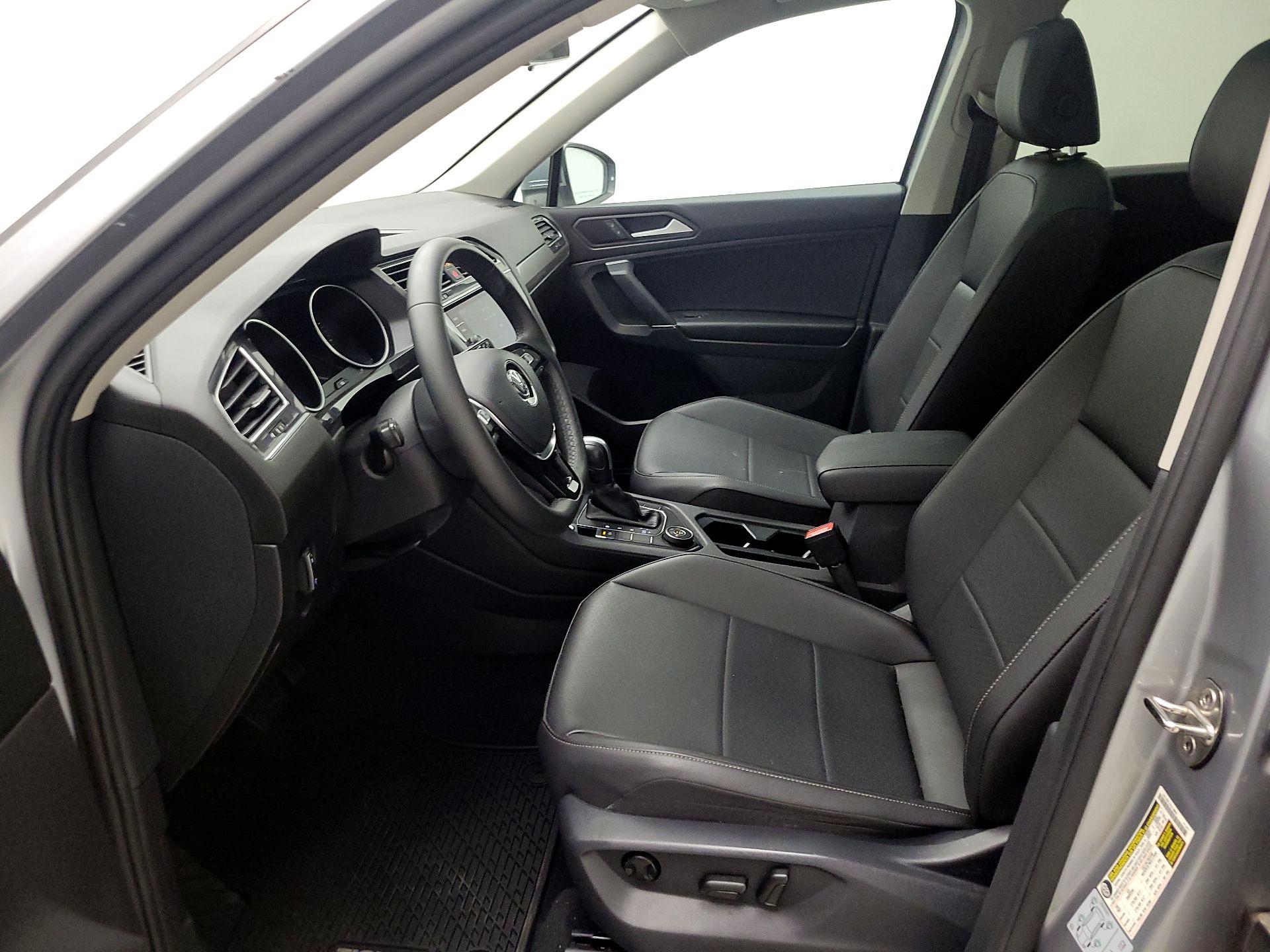 Thumbnail: 2020 Volkswagen Tiguan - 9