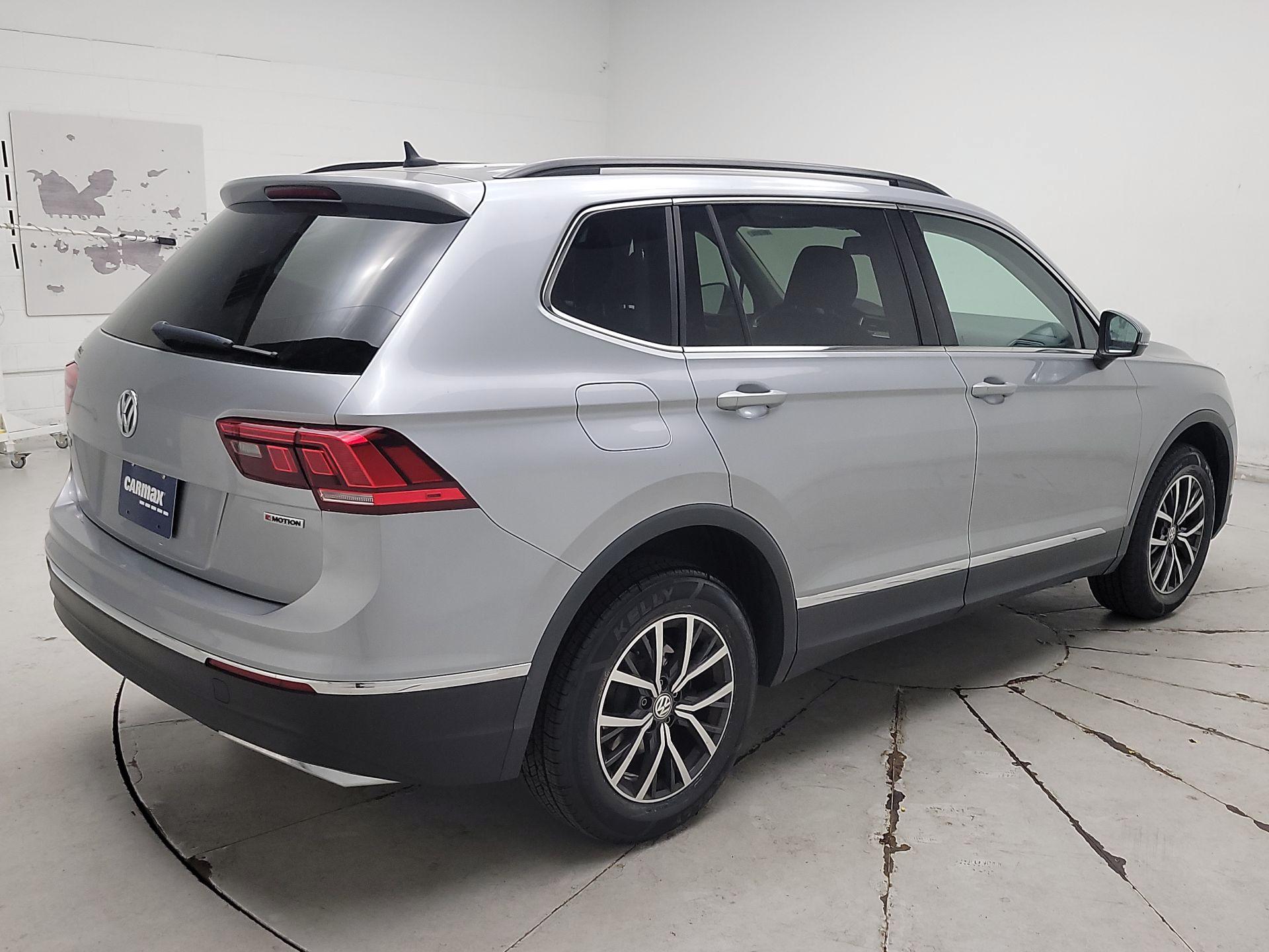 Thumbnail: 2020 Volkswagen Tiguan - 5