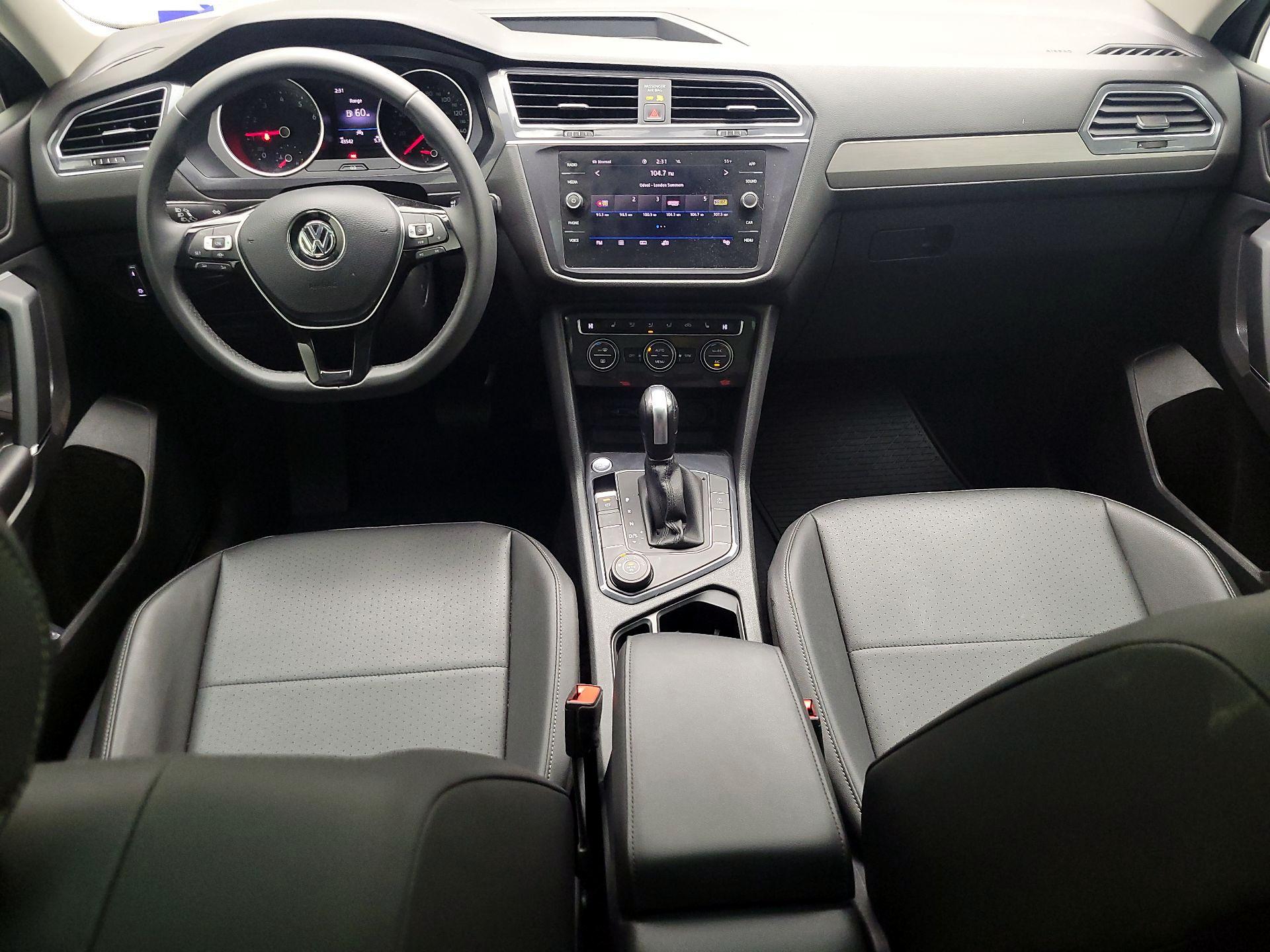 Thumbnail: 2020 Volkswagen Tiguan - 8