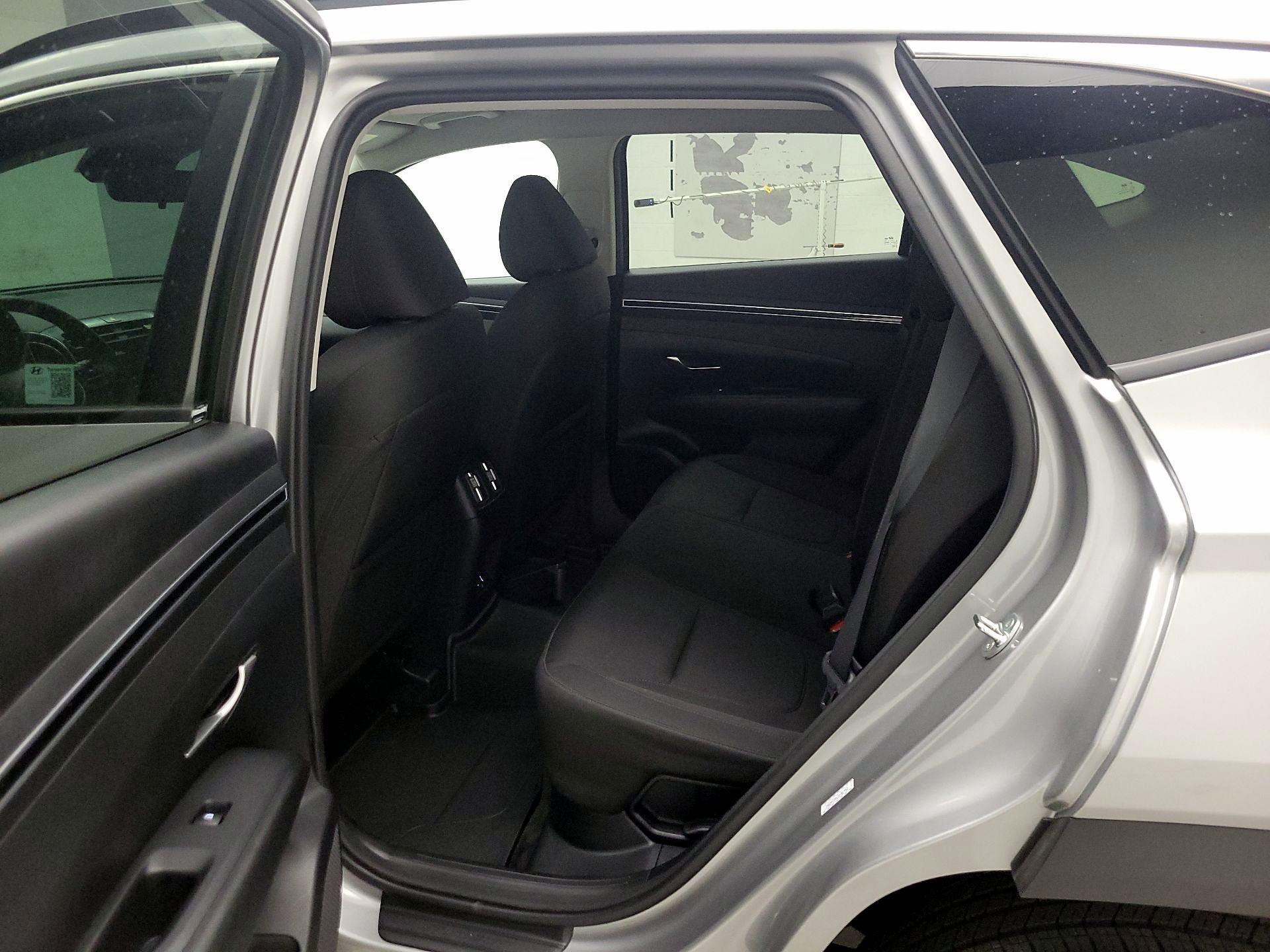 Thumbnail: 2024 Hyundai Tucson - 18