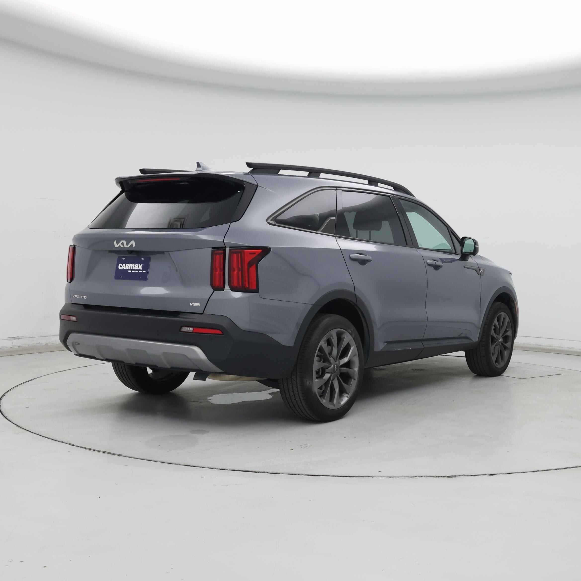 Thumbnail: 2023 Kia Sorento - 8