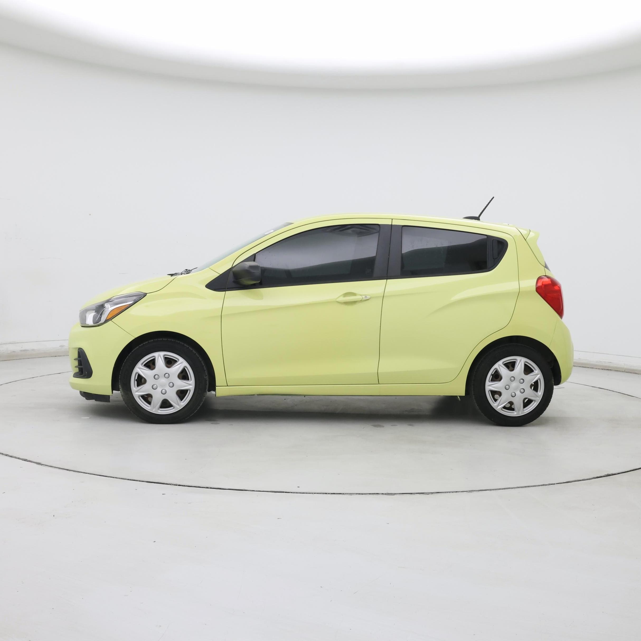 Thumbnail: 2017 Chevrolet Spark - 3