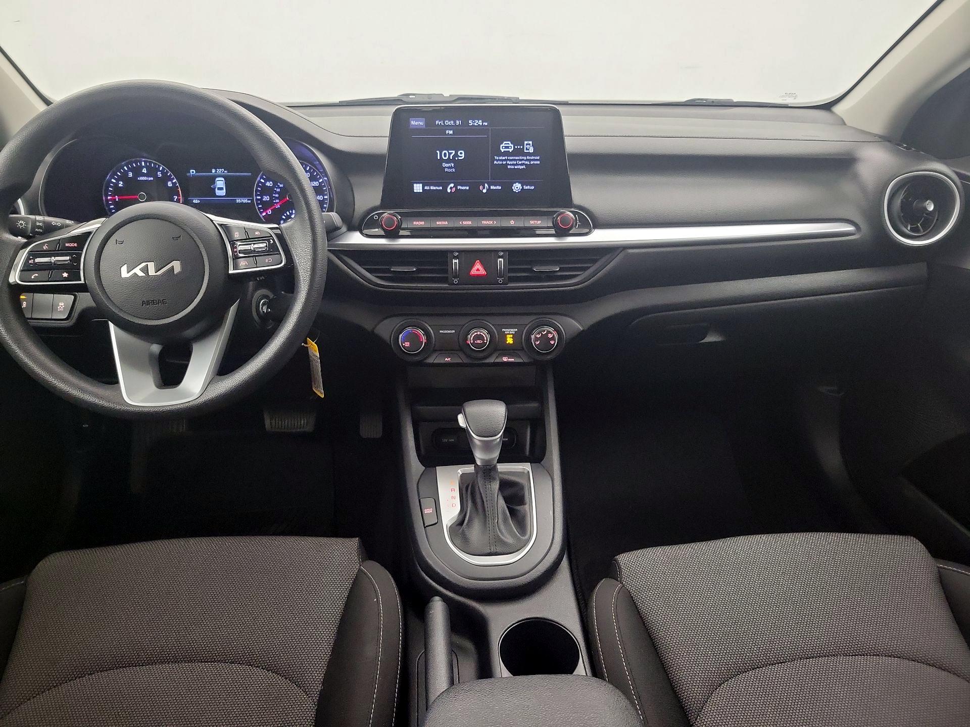 Thumbnail: 2023 Kia Forte - 9