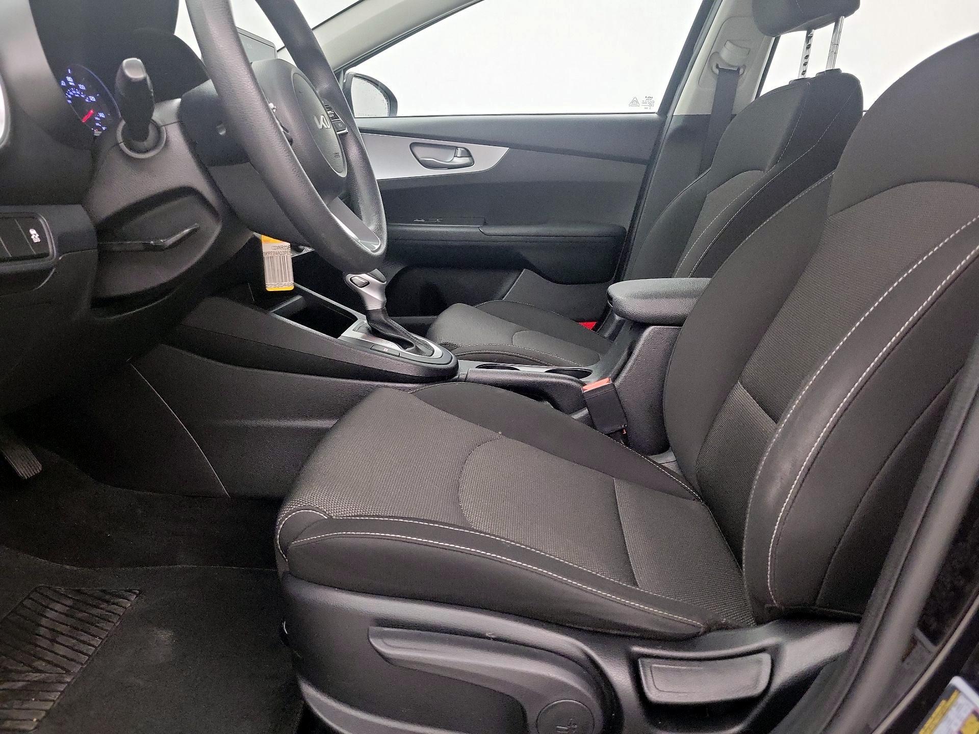 Thumbnail: 2023 Kia Forte - 11