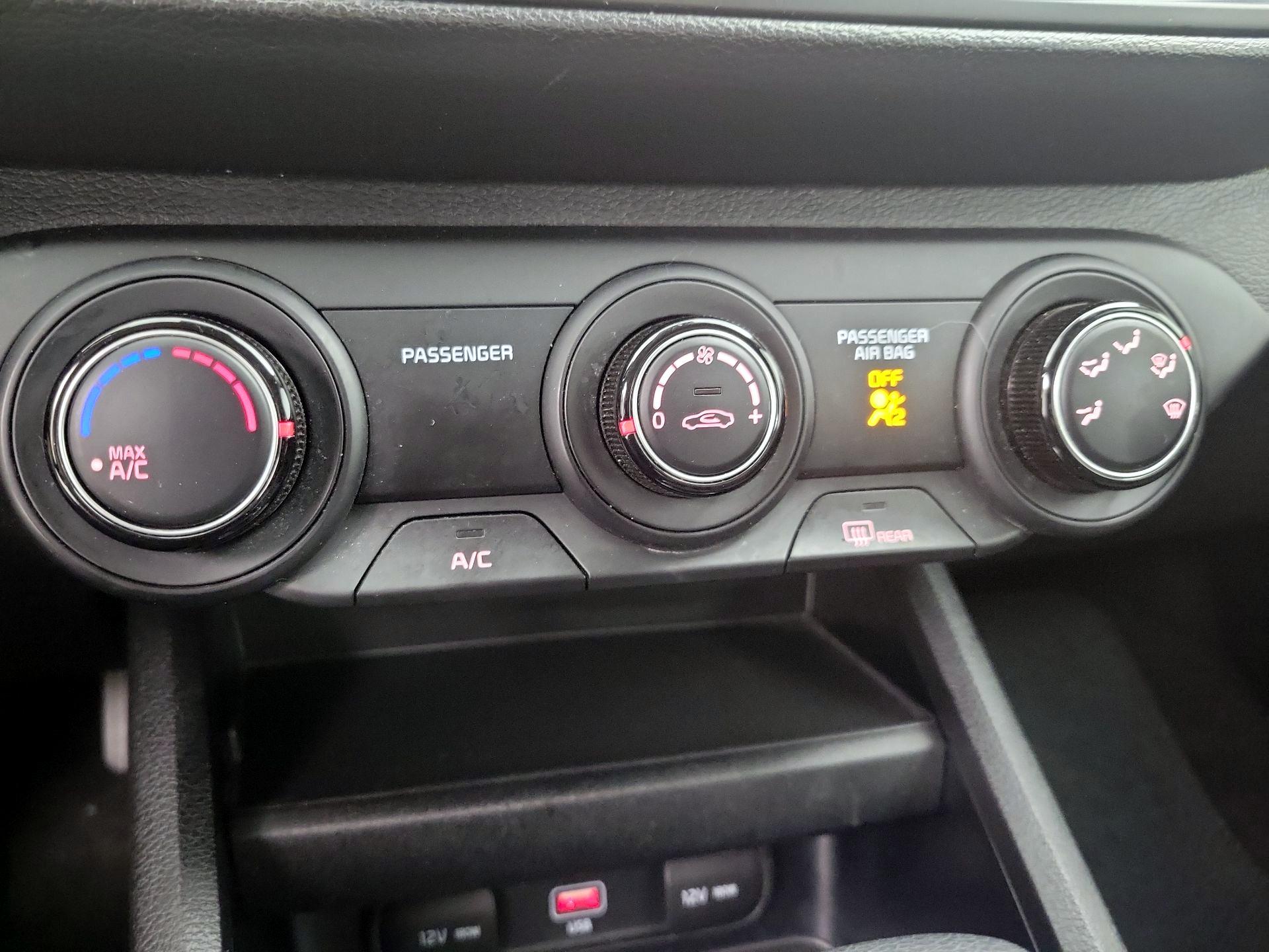 Thumbnail: 2023 Kia Forte - 16