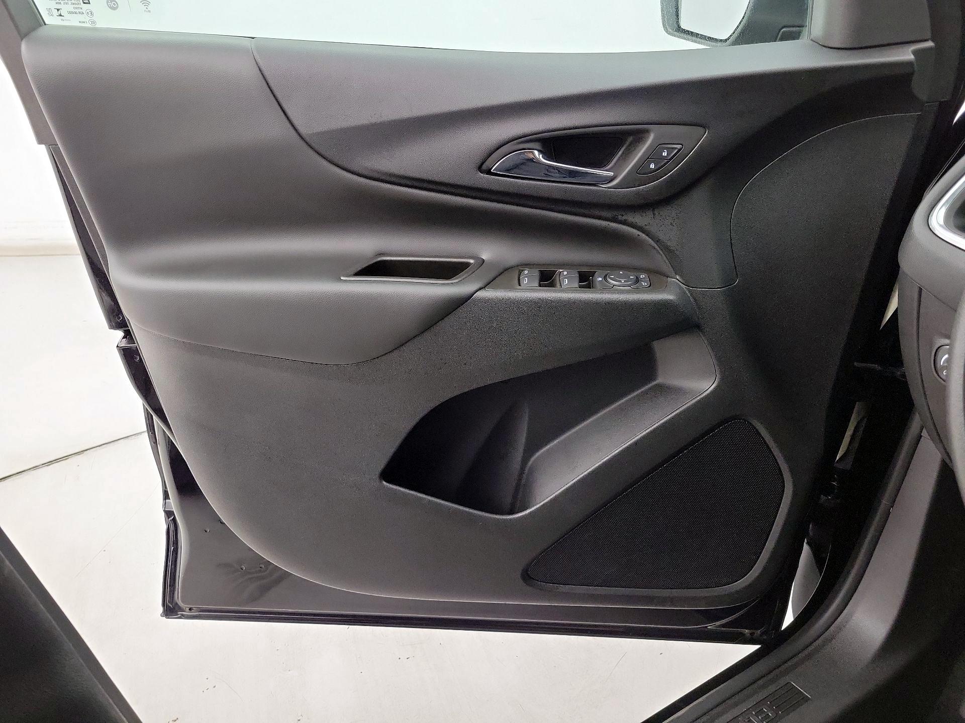 Thumbnail: 2023 Chevrolet Equinox - 12