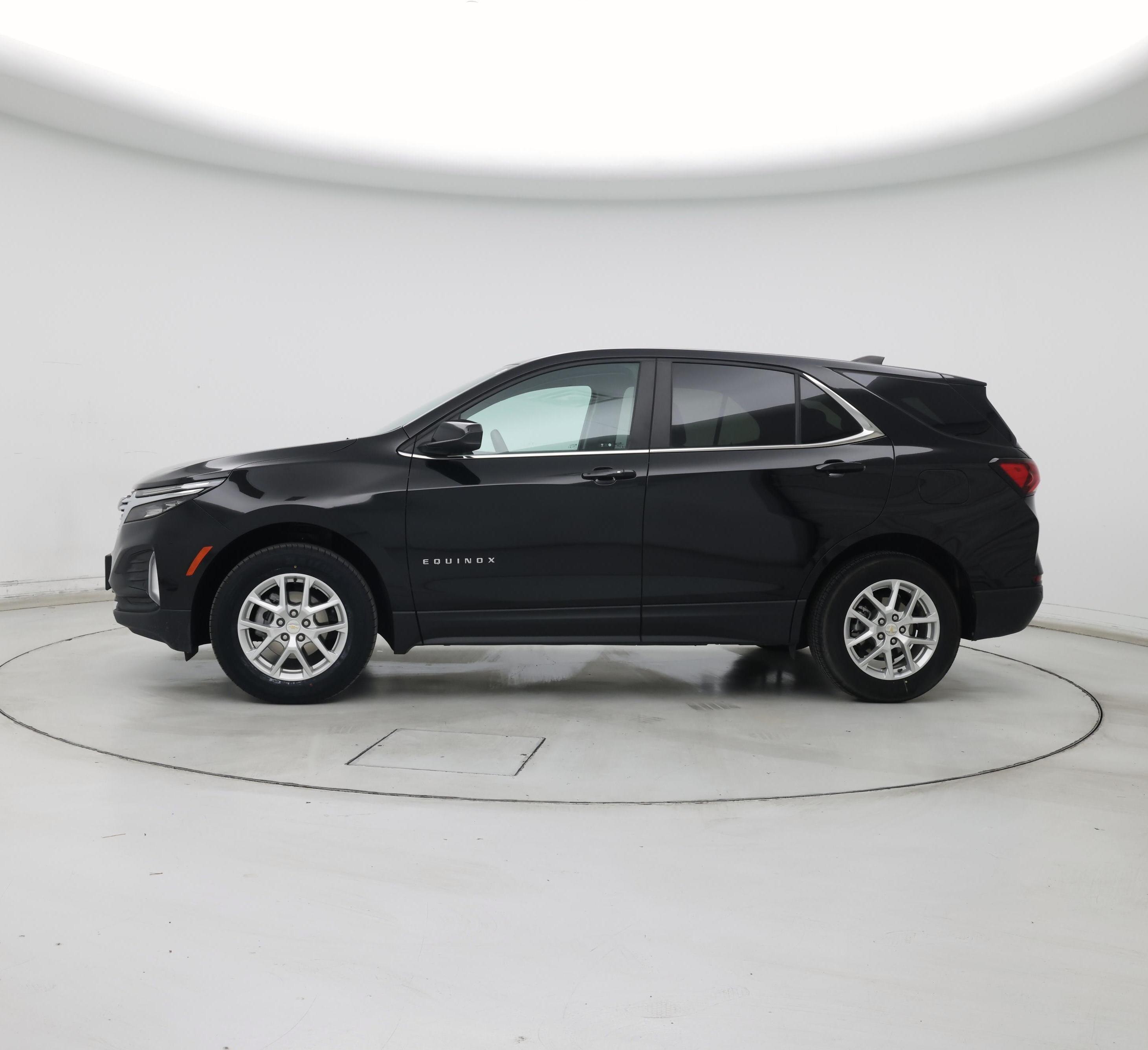 Thumbnail: 2023 Chevrolet Equinox - 3