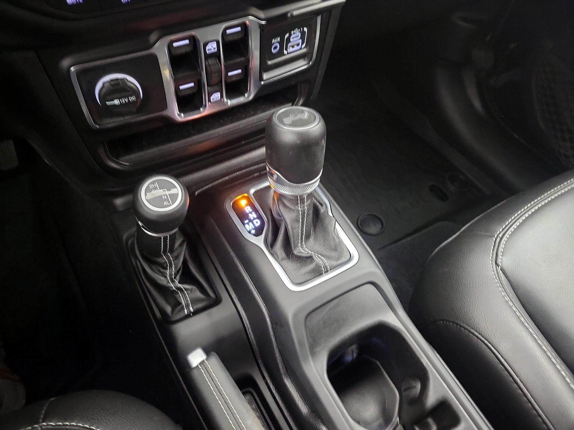 Thumbnail: 2021 Jeep Wrangler - 18