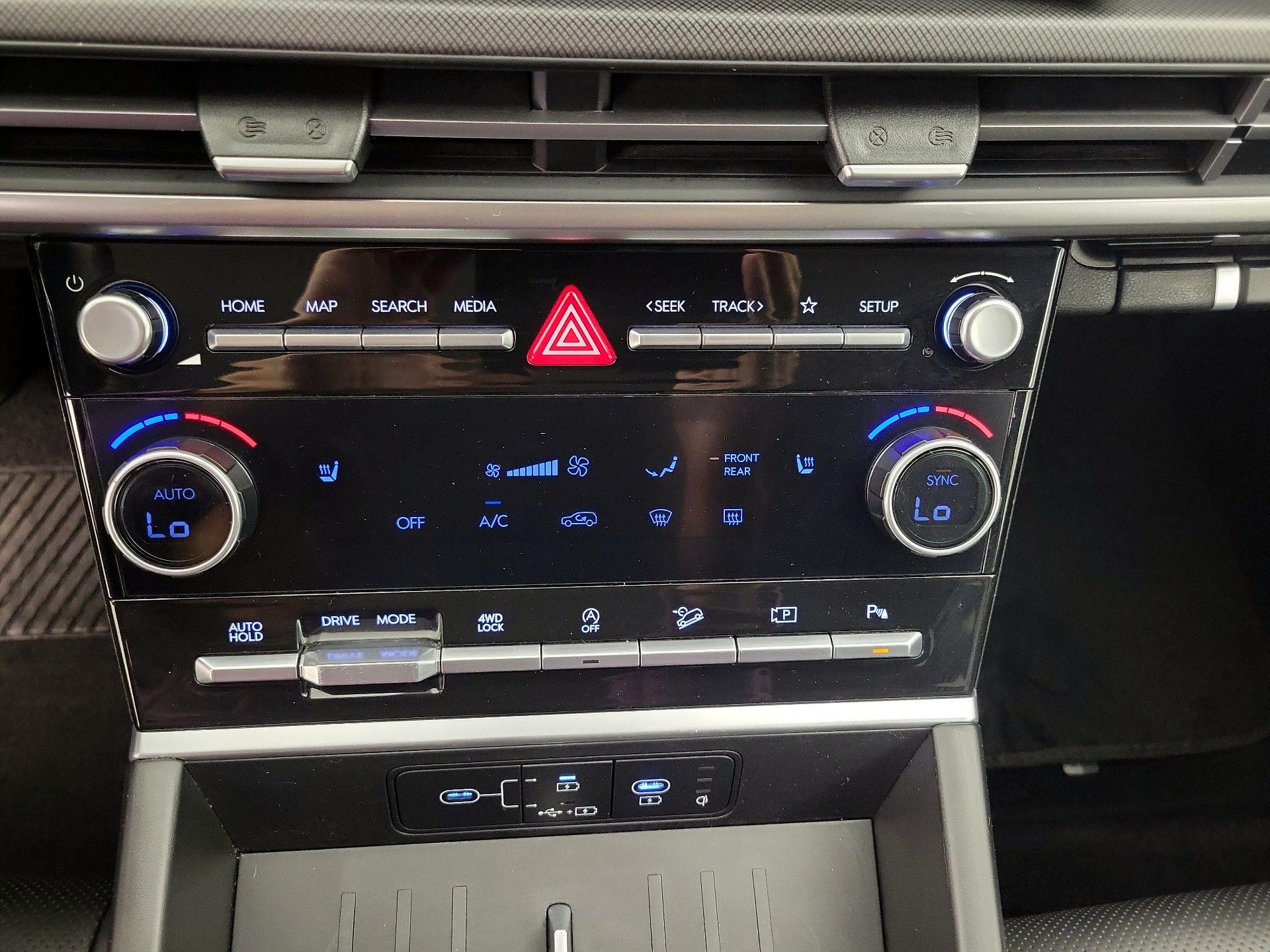 Thumbnail: 2024 Hyundai Santa Fe - 16