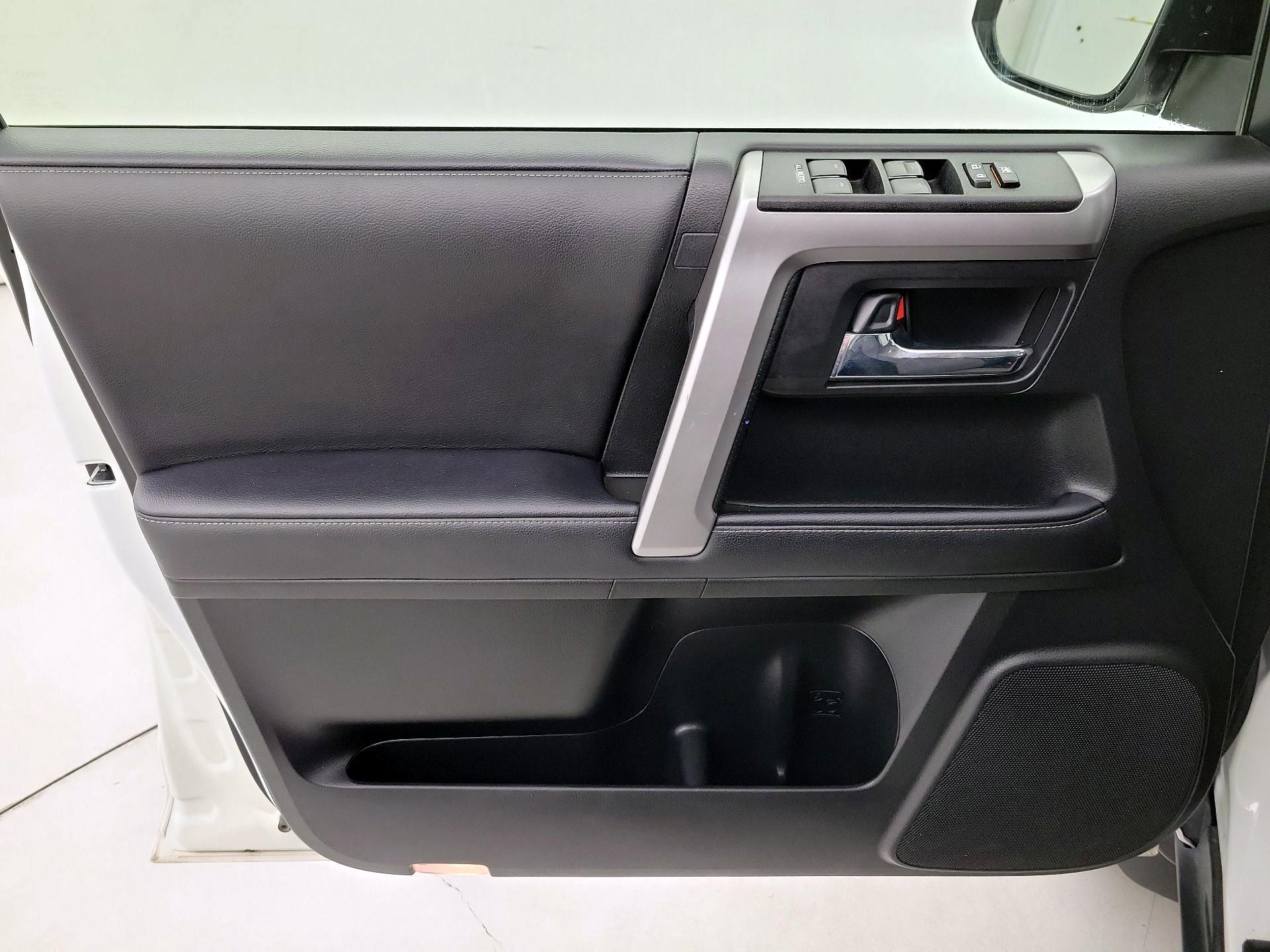 Thumbnail: 2023 Toyota 4Runner - 12