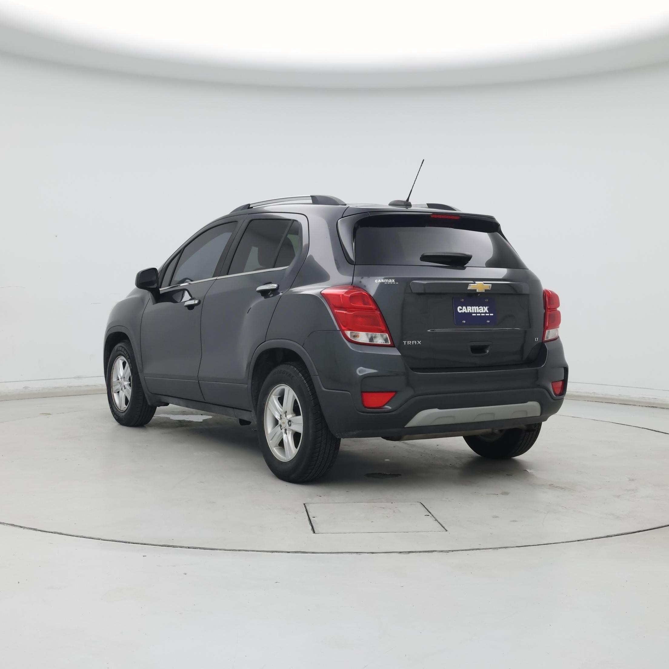 Thumbnail: 2018 Chevrolet Trax - 2